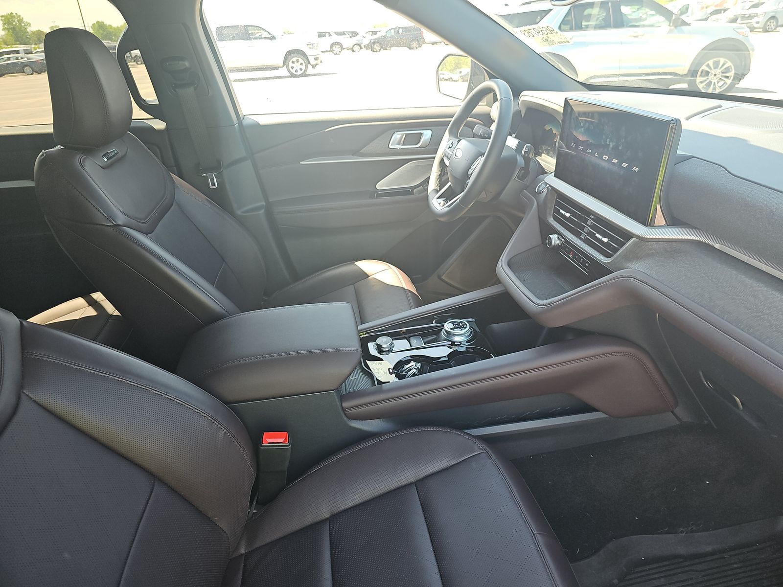 FORD EXPLORER - 9