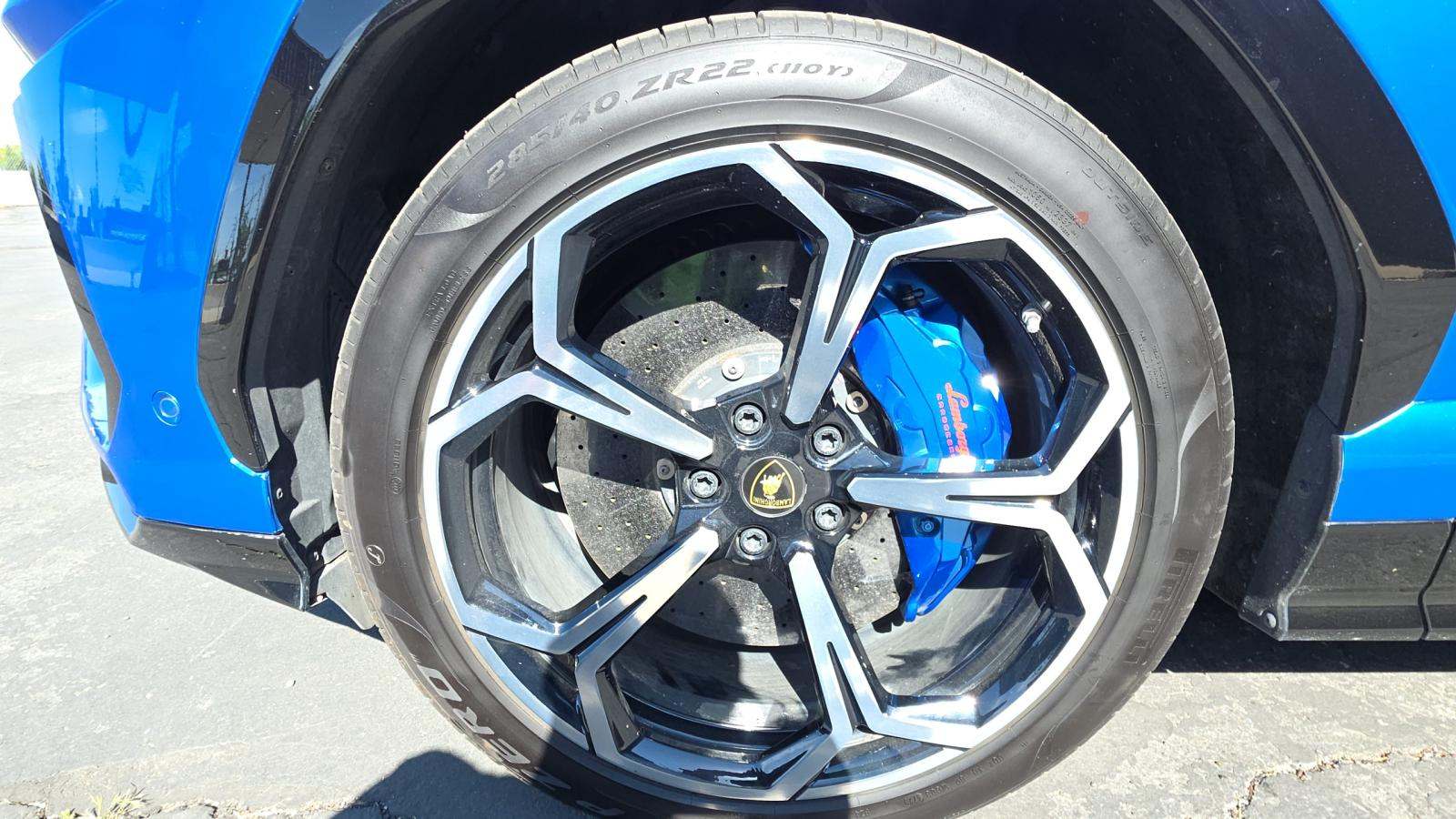 2019 Lamborghini Urus Base AWD