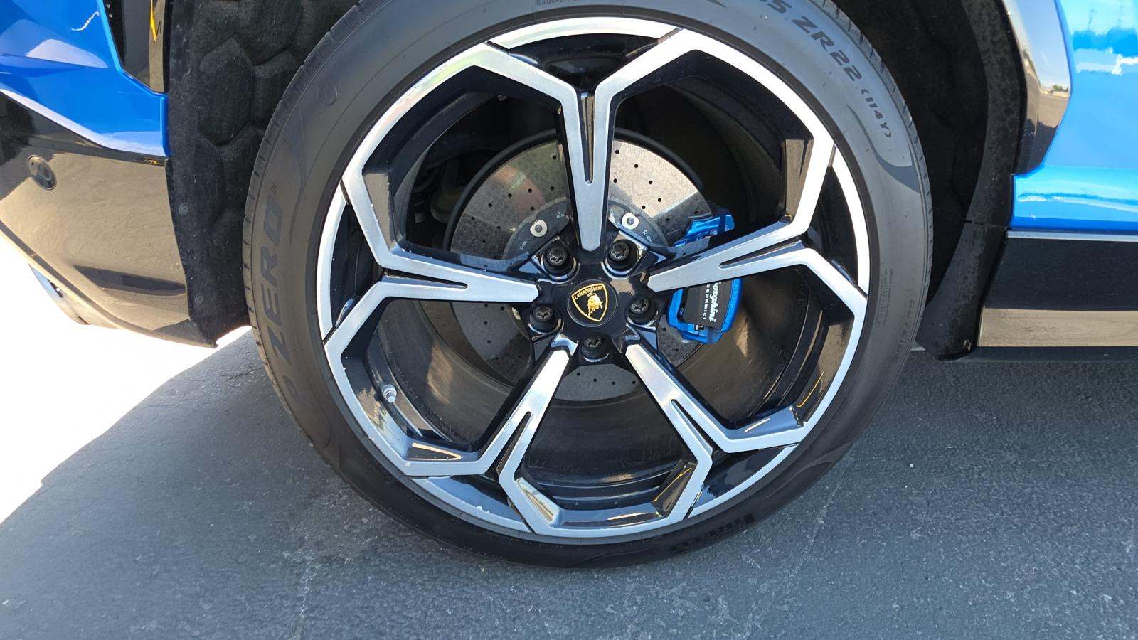 2019 Lamborghini Urus Base AWD