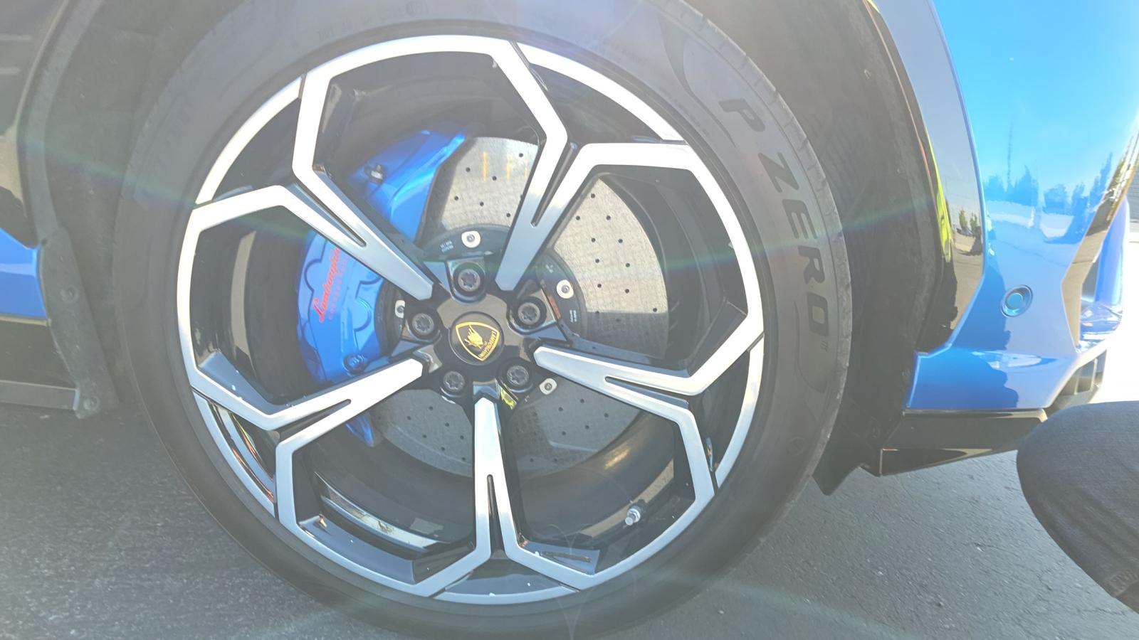 2019 Lamborghini Urus Base AWD