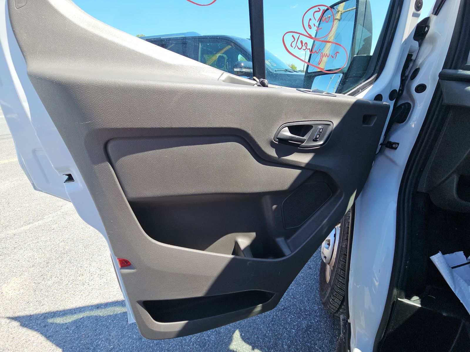 FORD TRANSIT 250 - 10