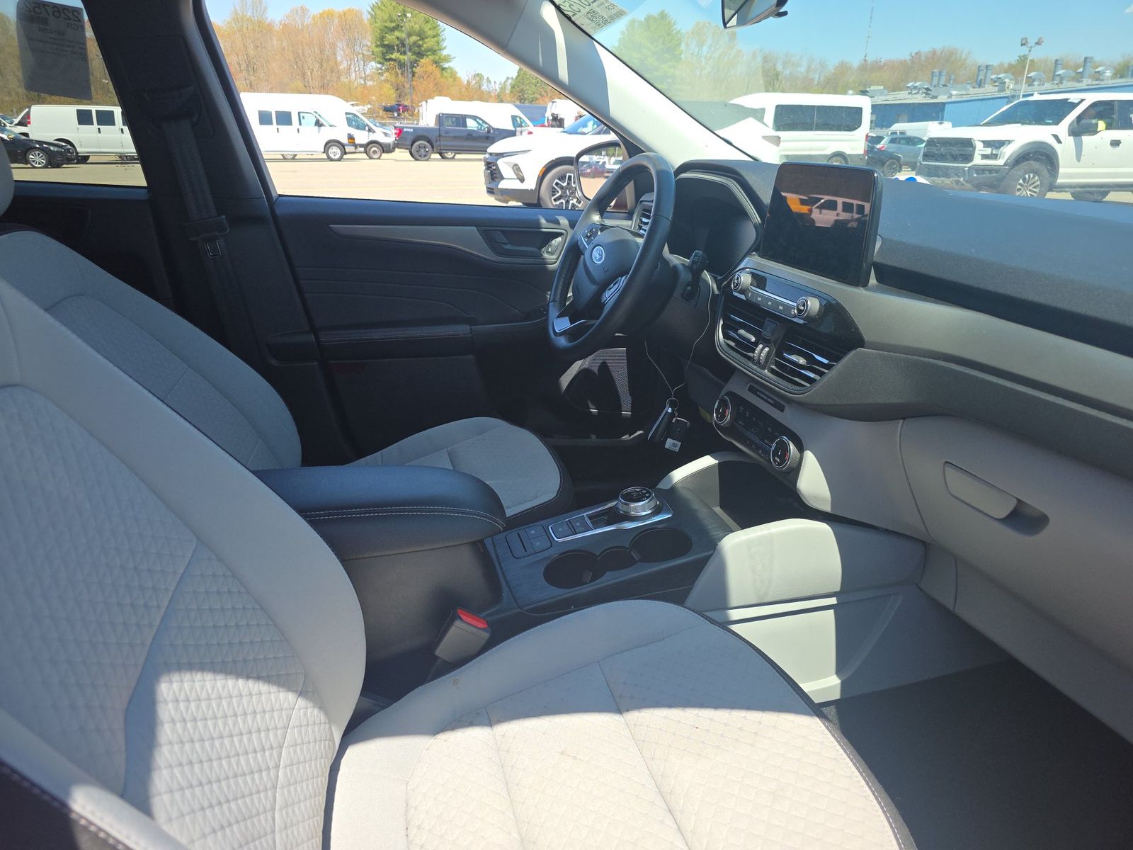 FORD ESCAPE - 9