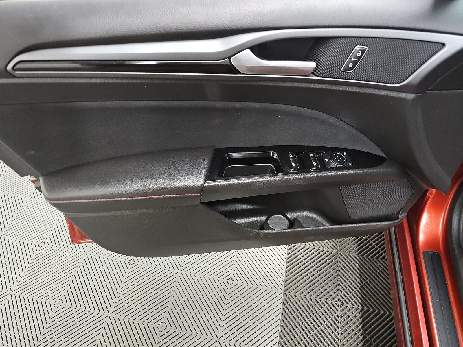 FORD FUSION - 10