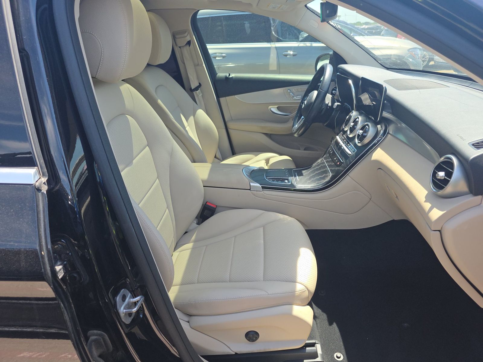 2022 Mercedes-Benz GLC GLC 300 RWD