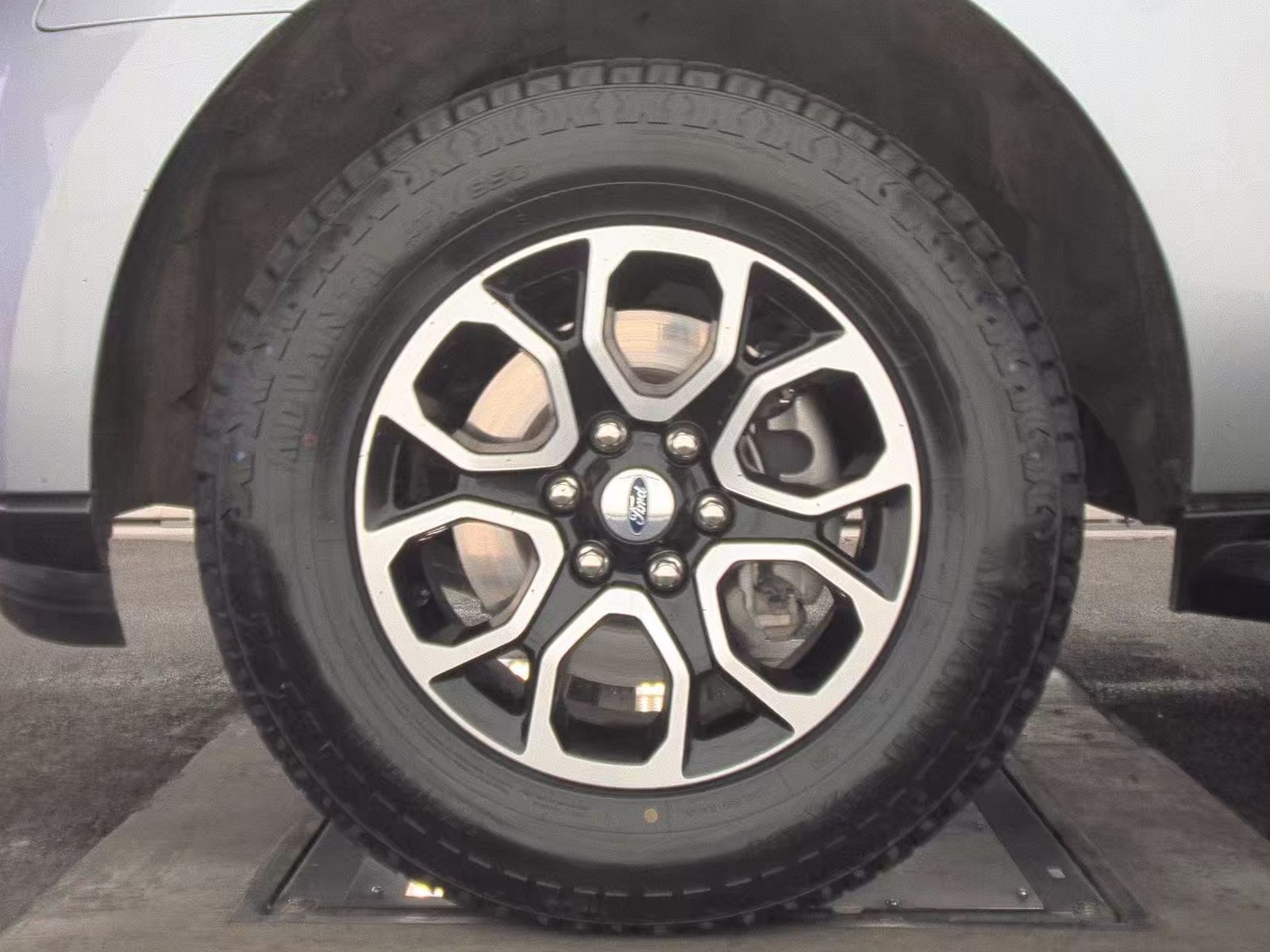 FORD EXPEDITION - 10