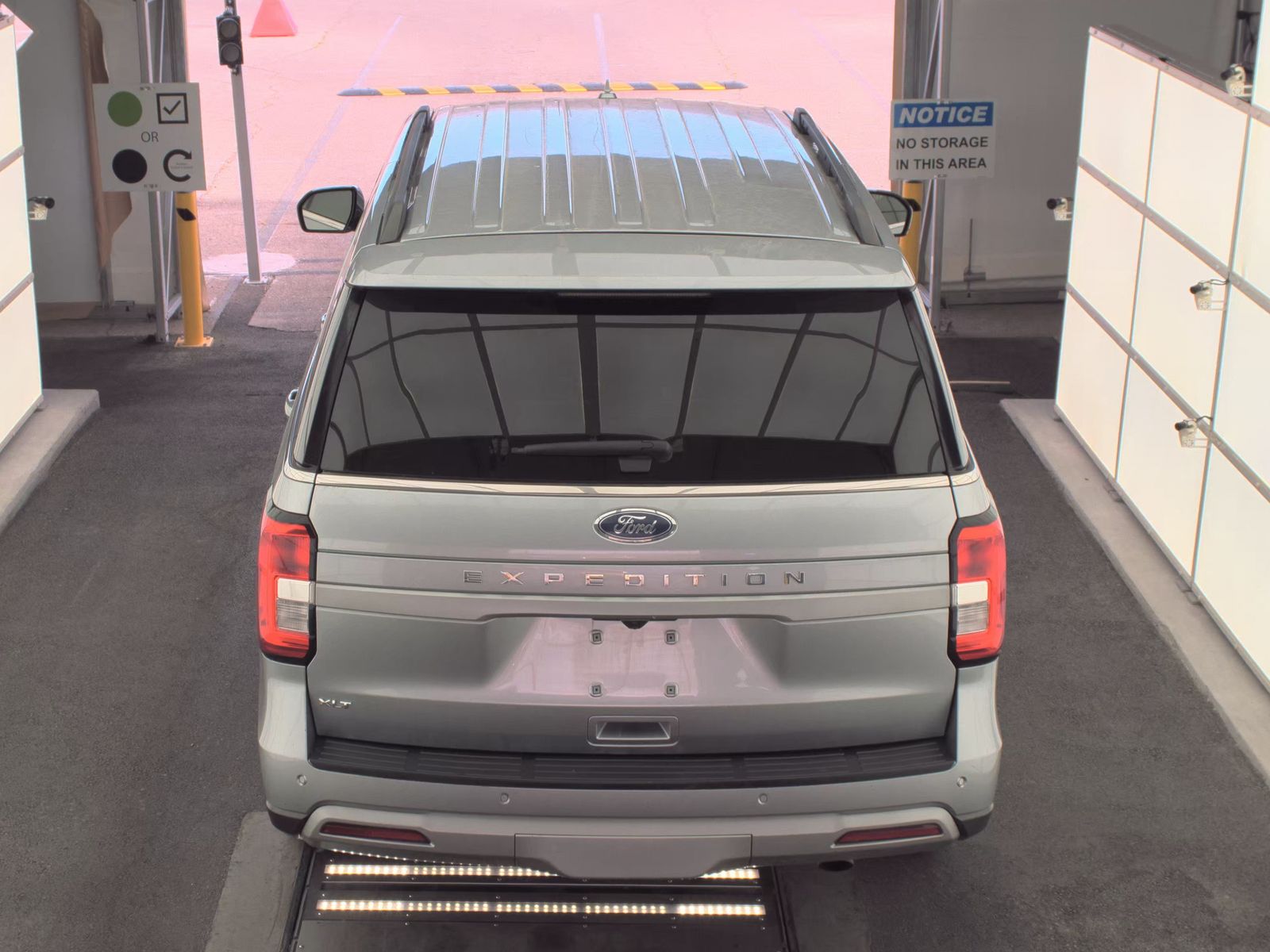 FORD EXPEDITION - 7