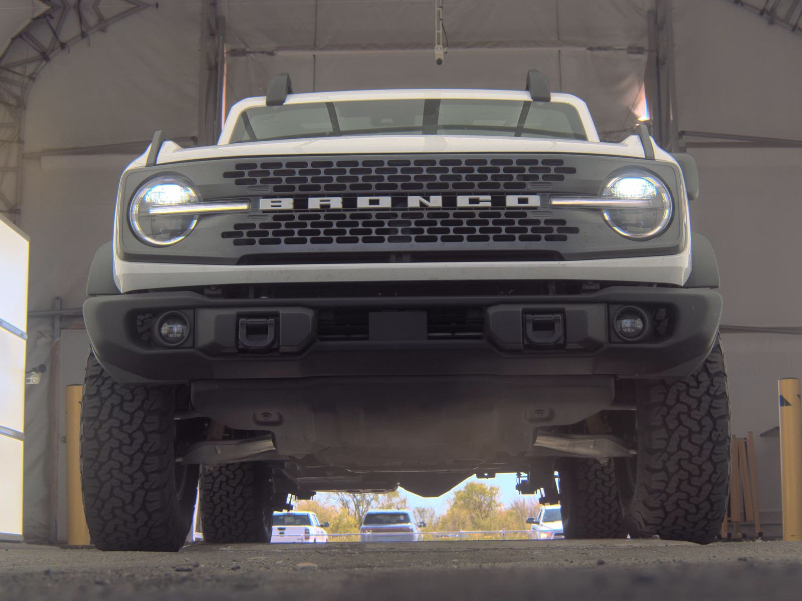 FORD BRONCO - 4