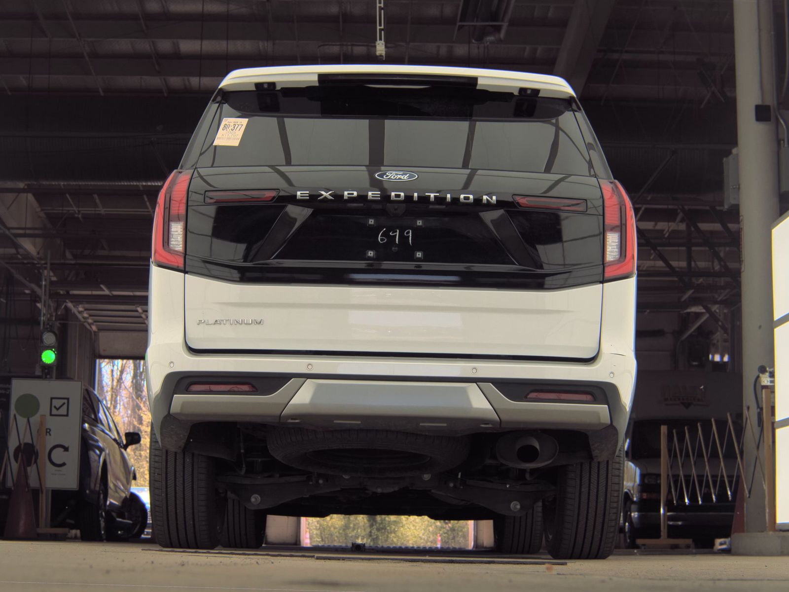 FORD EXPEDITION - 8