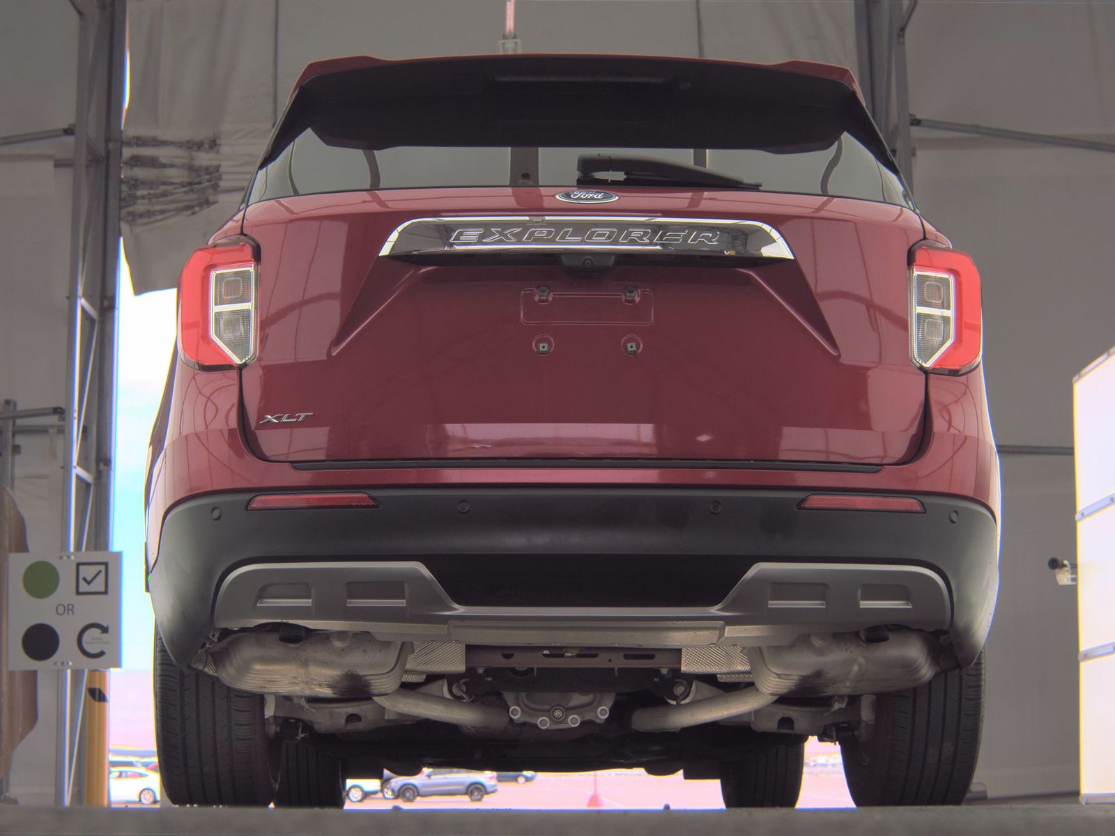 FORD EXPLORER - 8