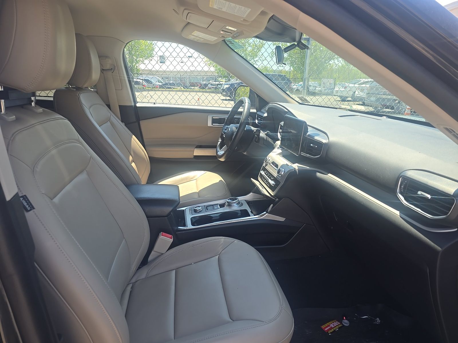 FORD EXPLORER - 9