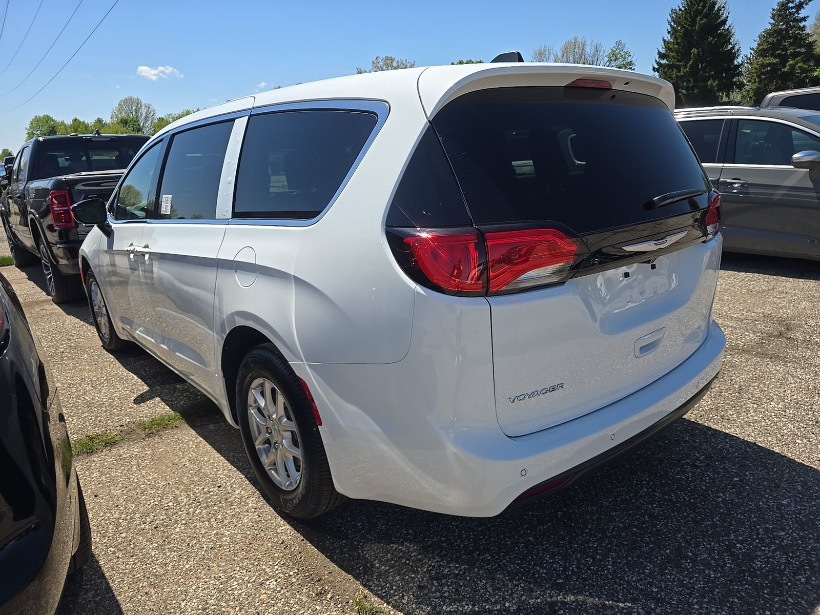 CHRYSLER VOYAGER - 7