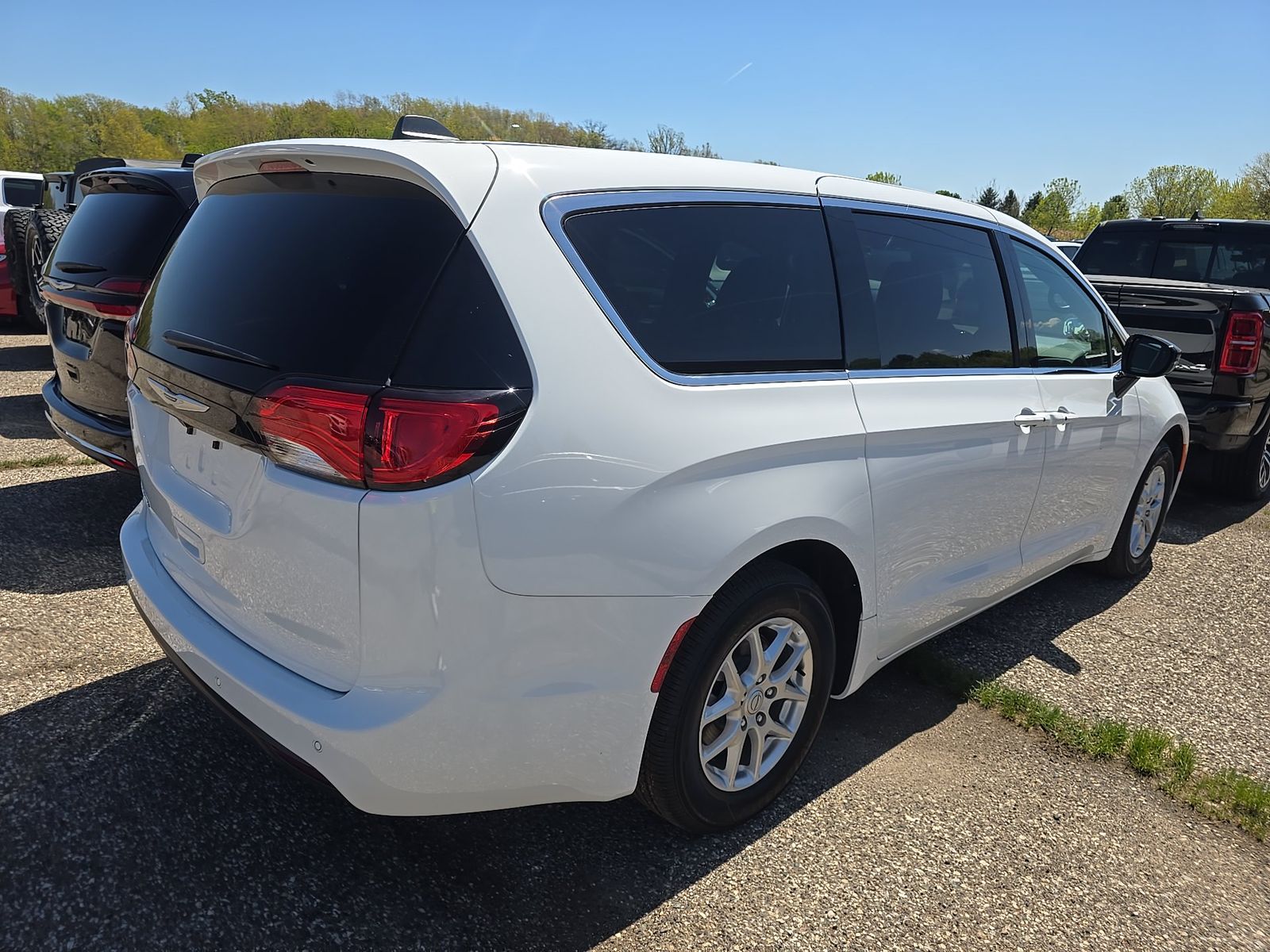 CHRYSLER VOYAGER - 5