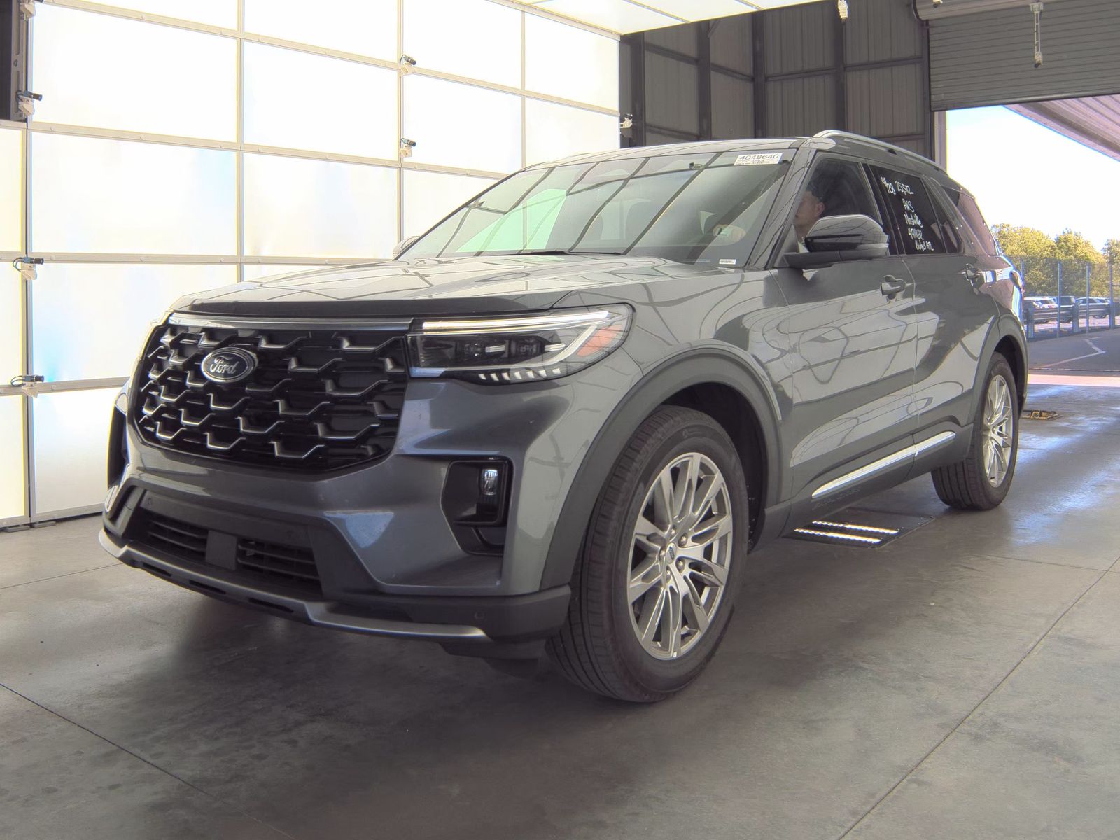 FORD EXPLORER - 1