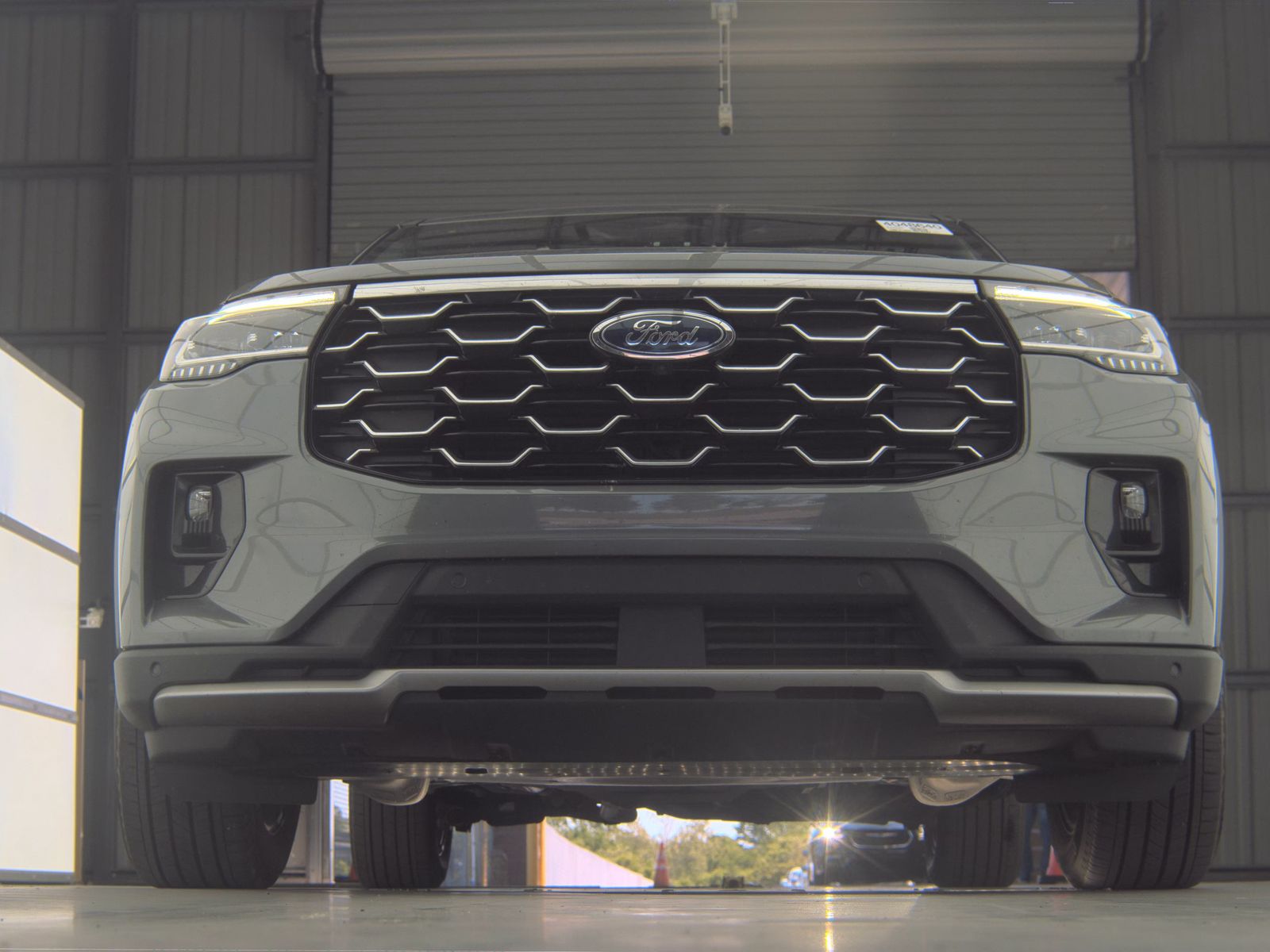 FORD EXPLORER - 4