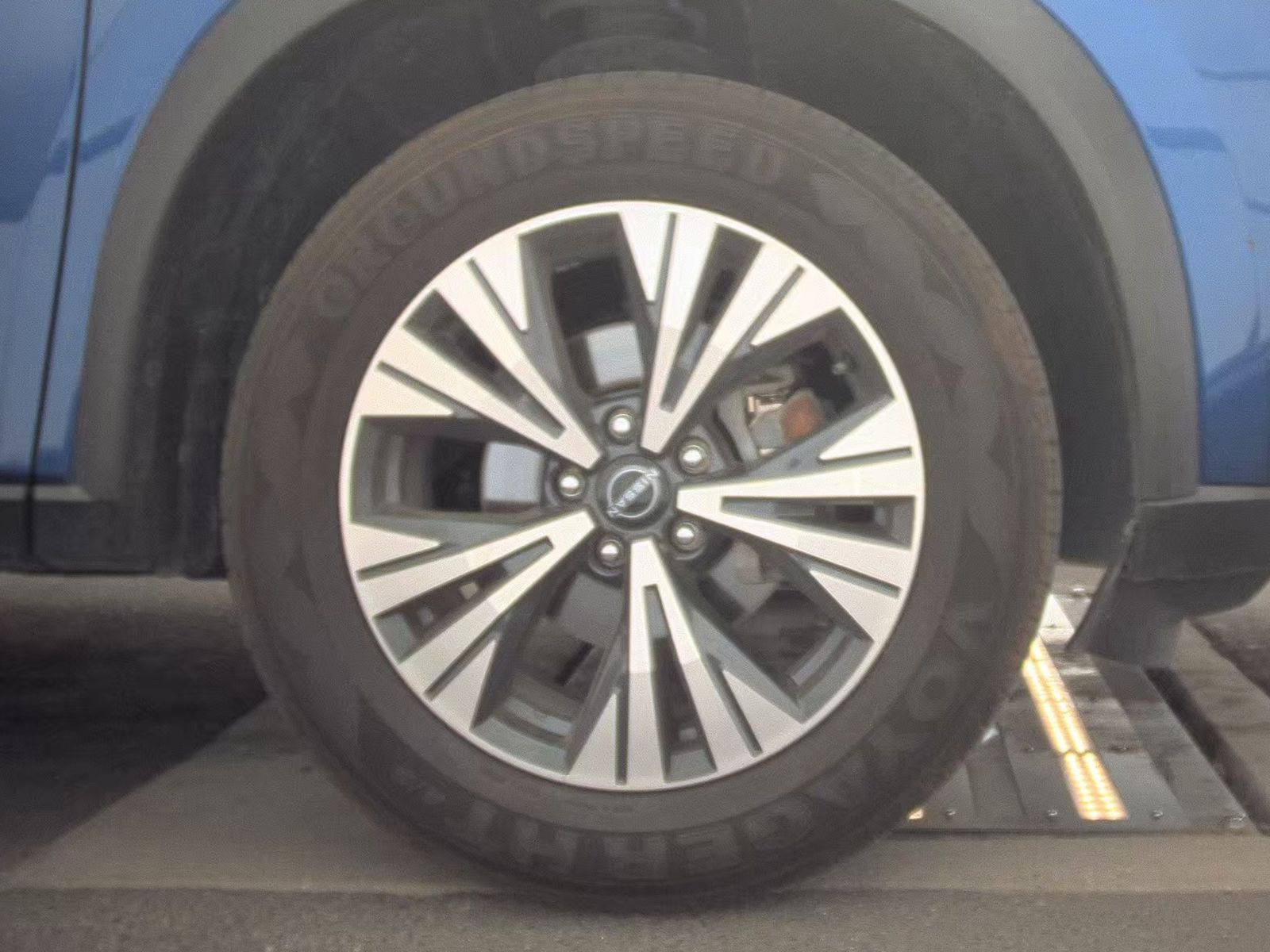 2023 Nissan Rogue SV FWD