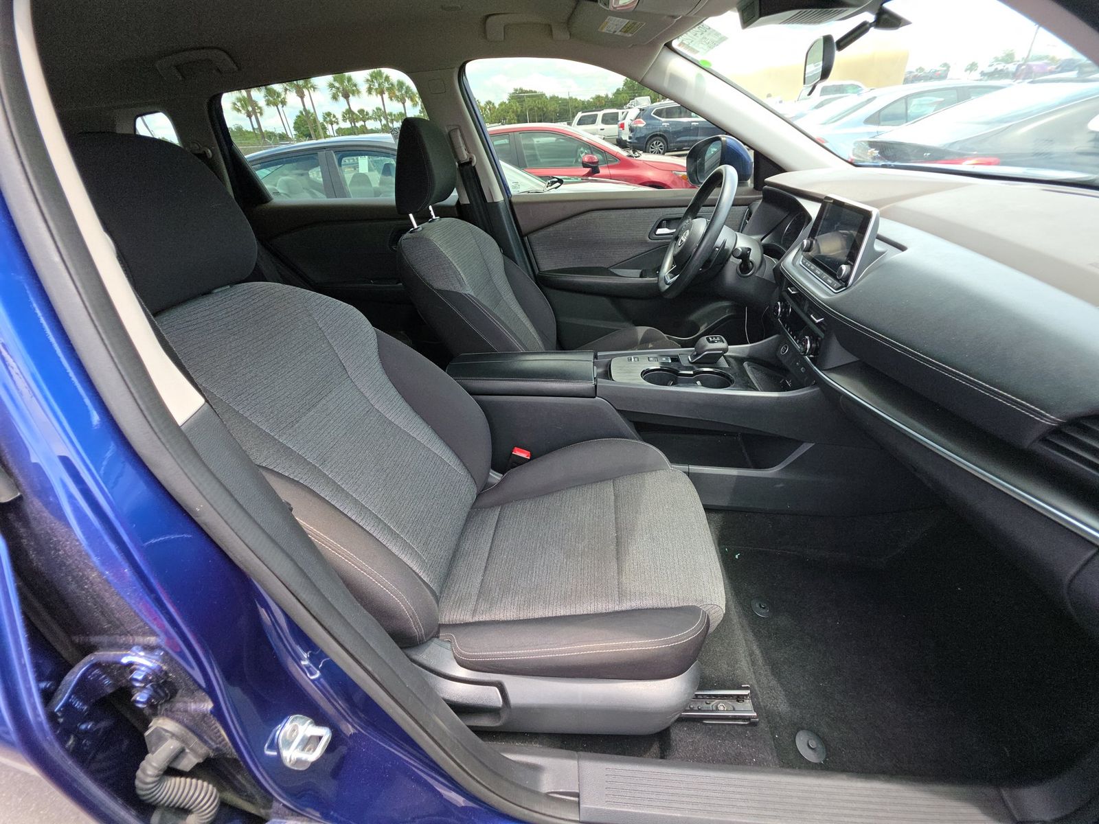2023 Nissan Rogue SV FWD
