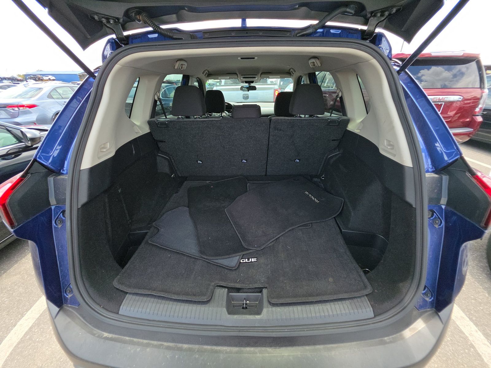 2023 Nissan Rogue SV FWD