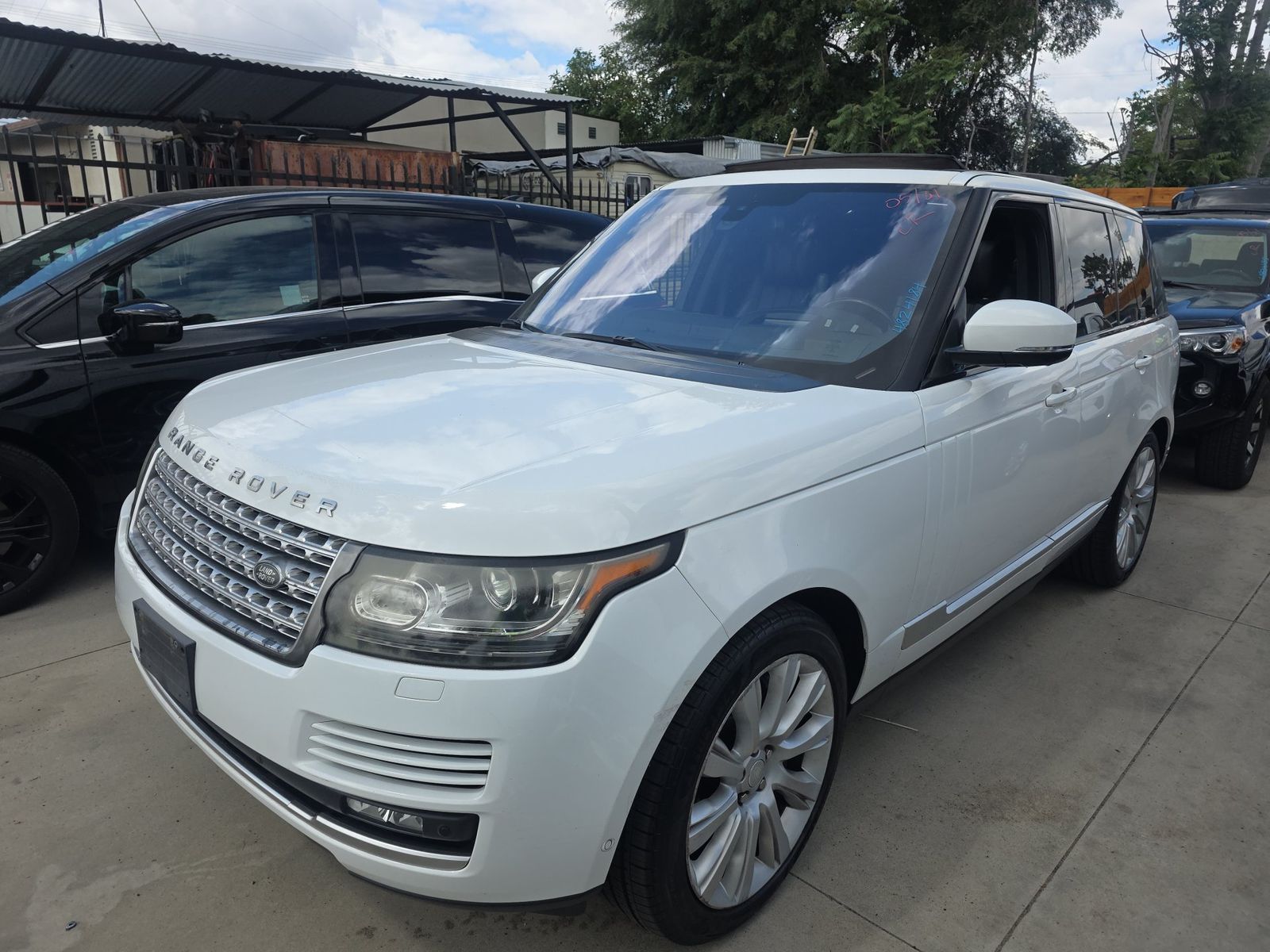 LAND ROVER RANGE ROVER - 1