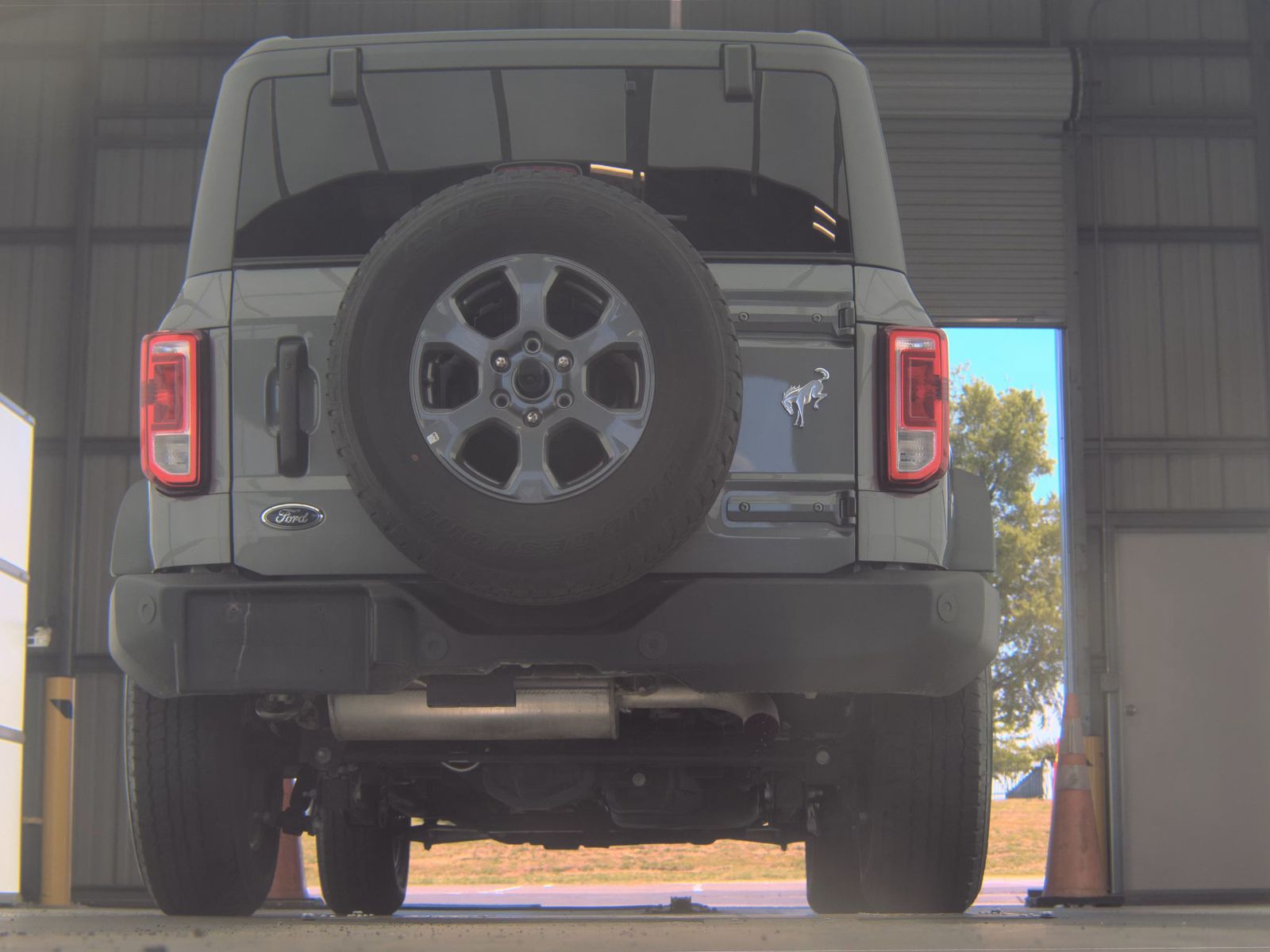 FORD BRONCO - 8