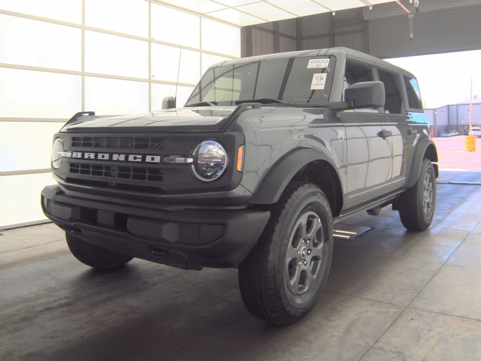 FORD BRONCO - 1