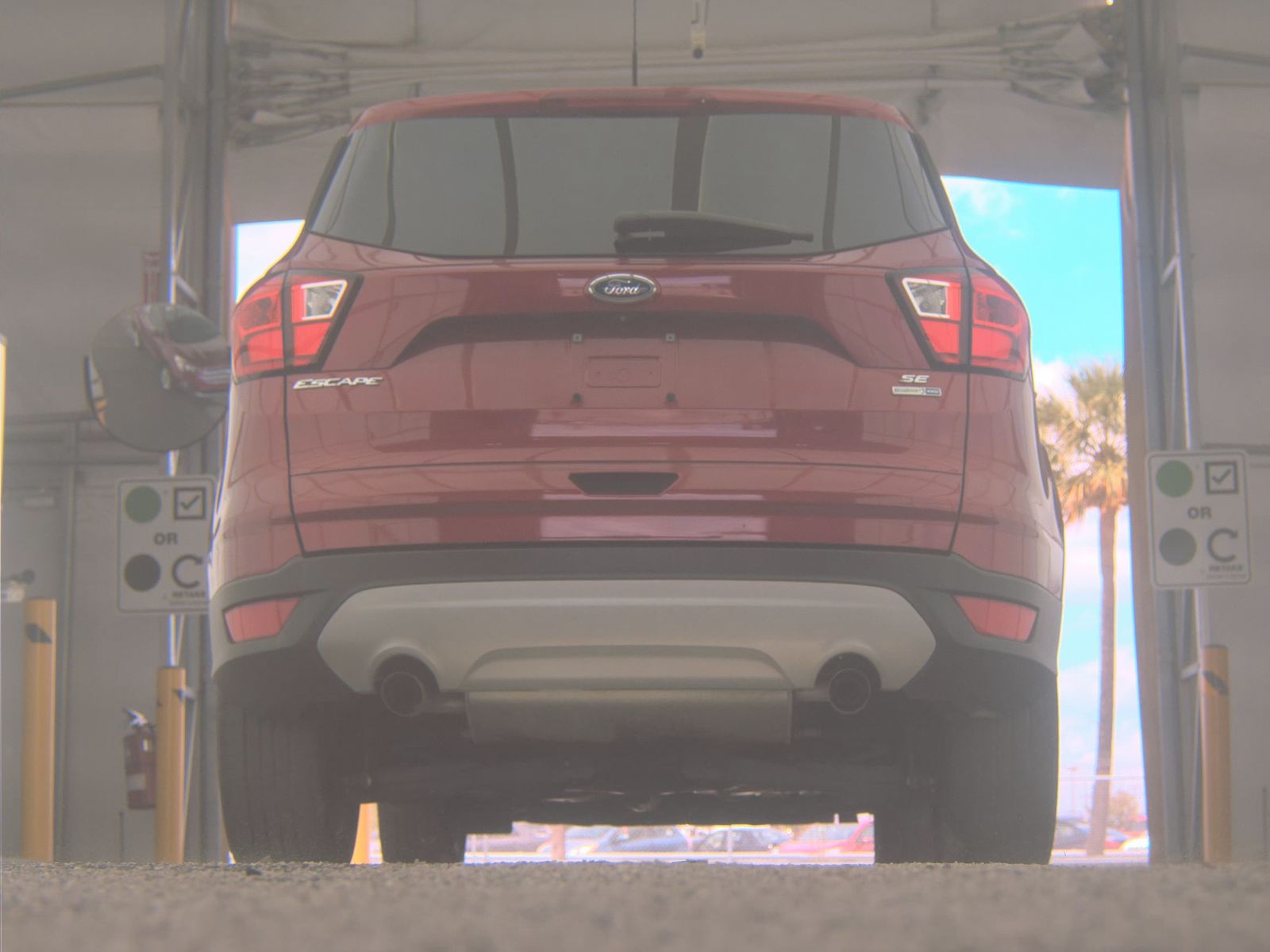 FORD ESCAPE - 8