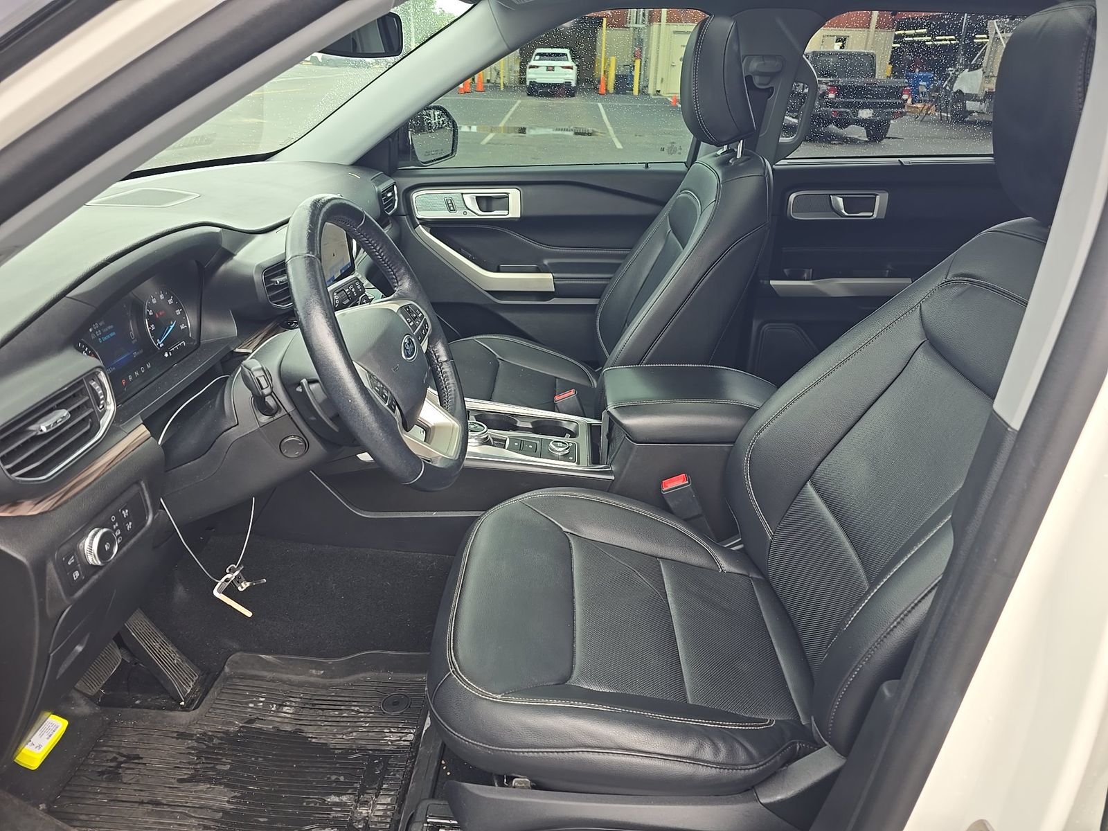 FORD EXPLORER - 8