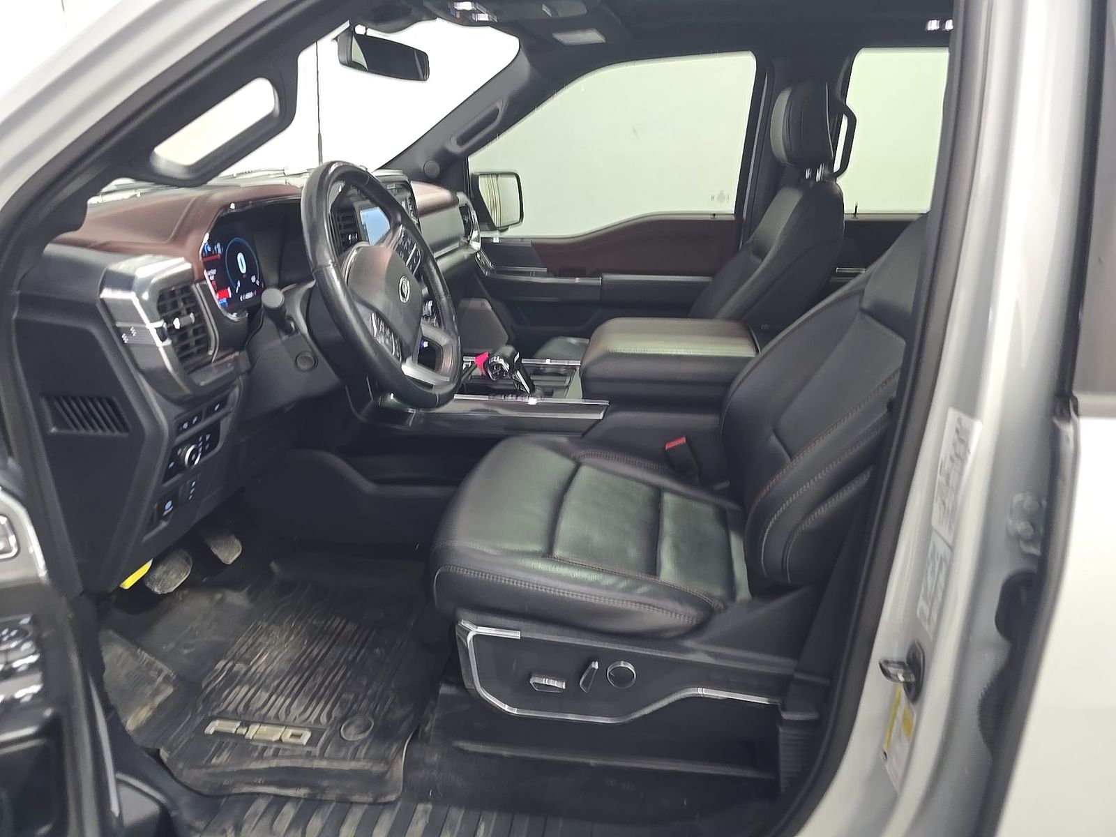 FORD F-150 - 8