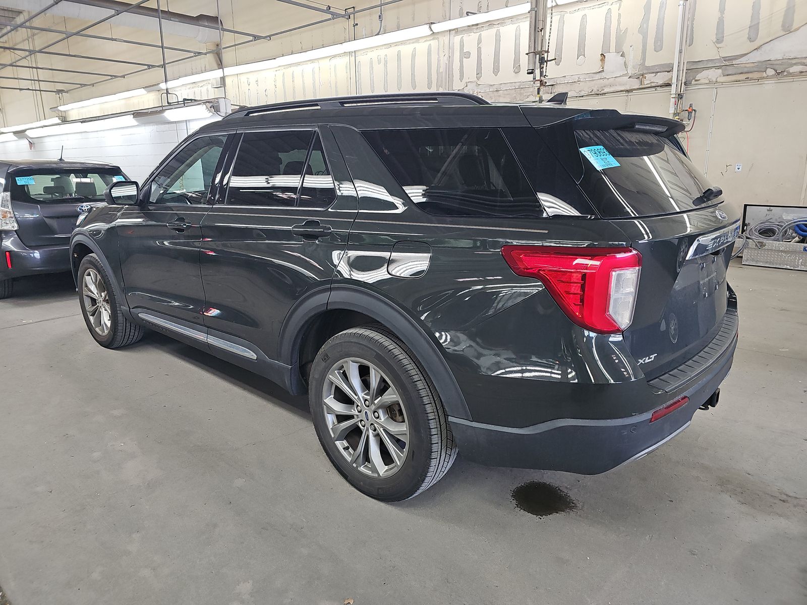 FORD EXPLORER - 7