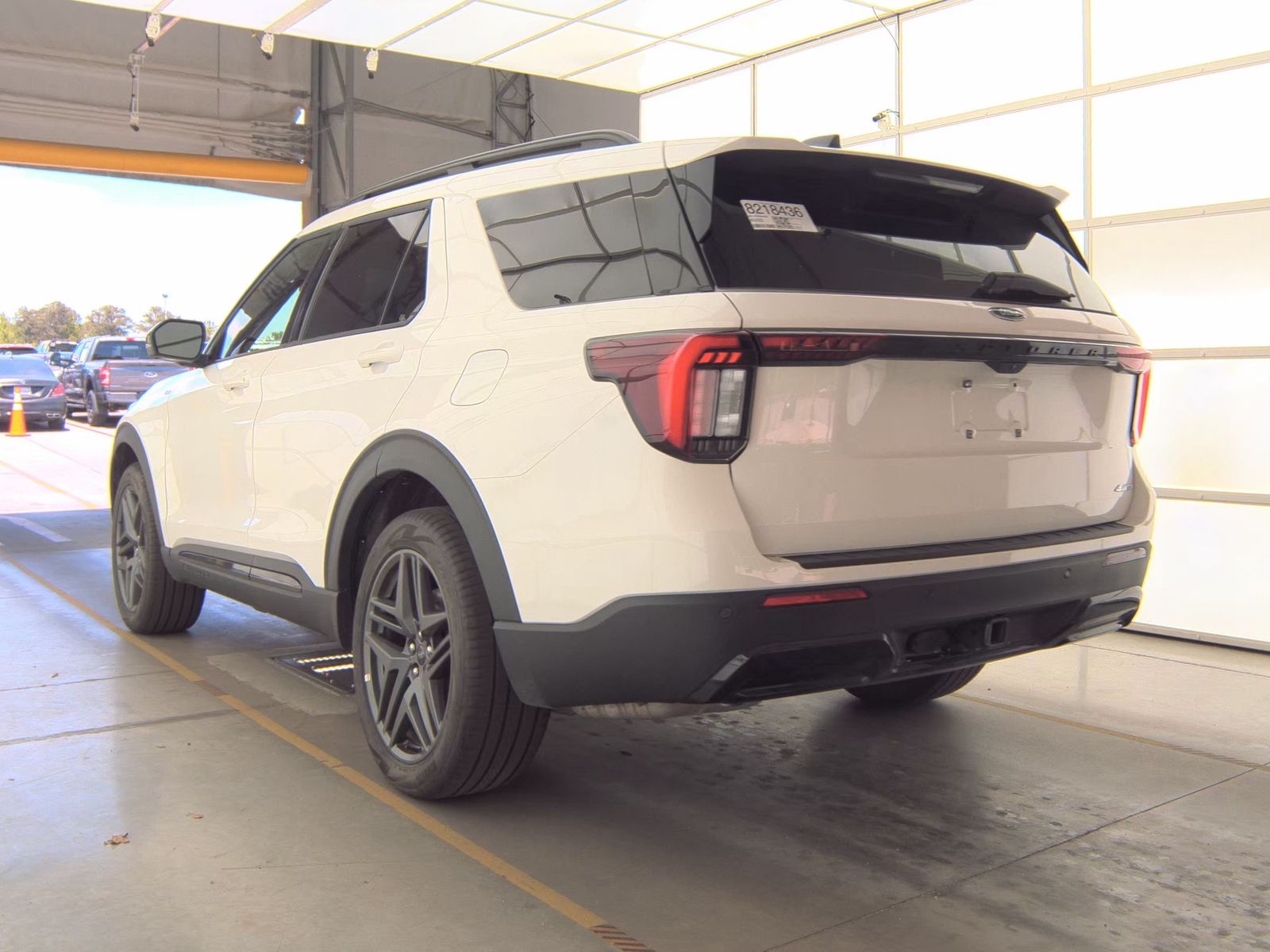 FORD EXPLORER - 9