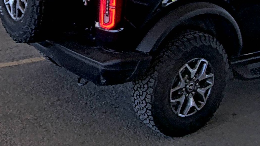 FORD BRONCO - 10