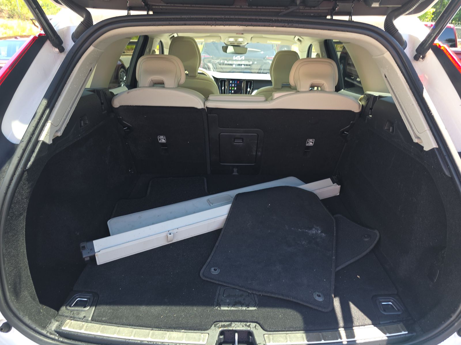 2023 Volvo XC60 B5 Plus AWD