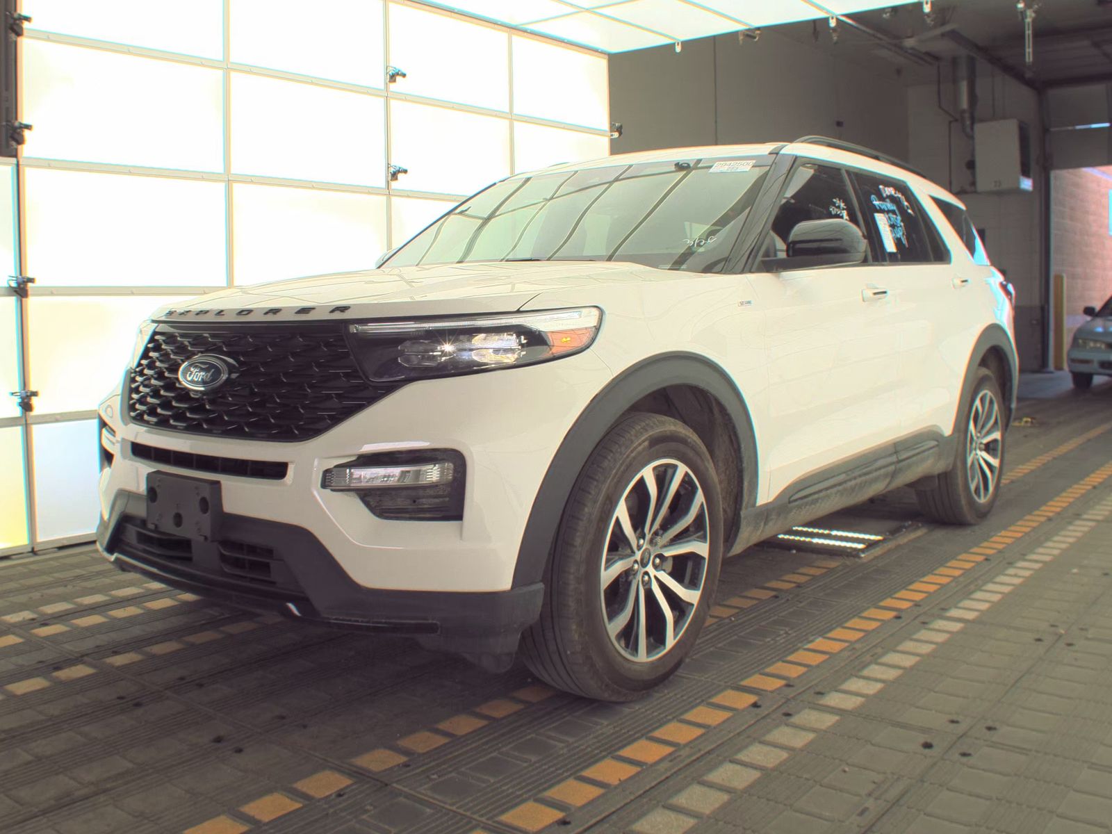 FORD EXPLORER - 1