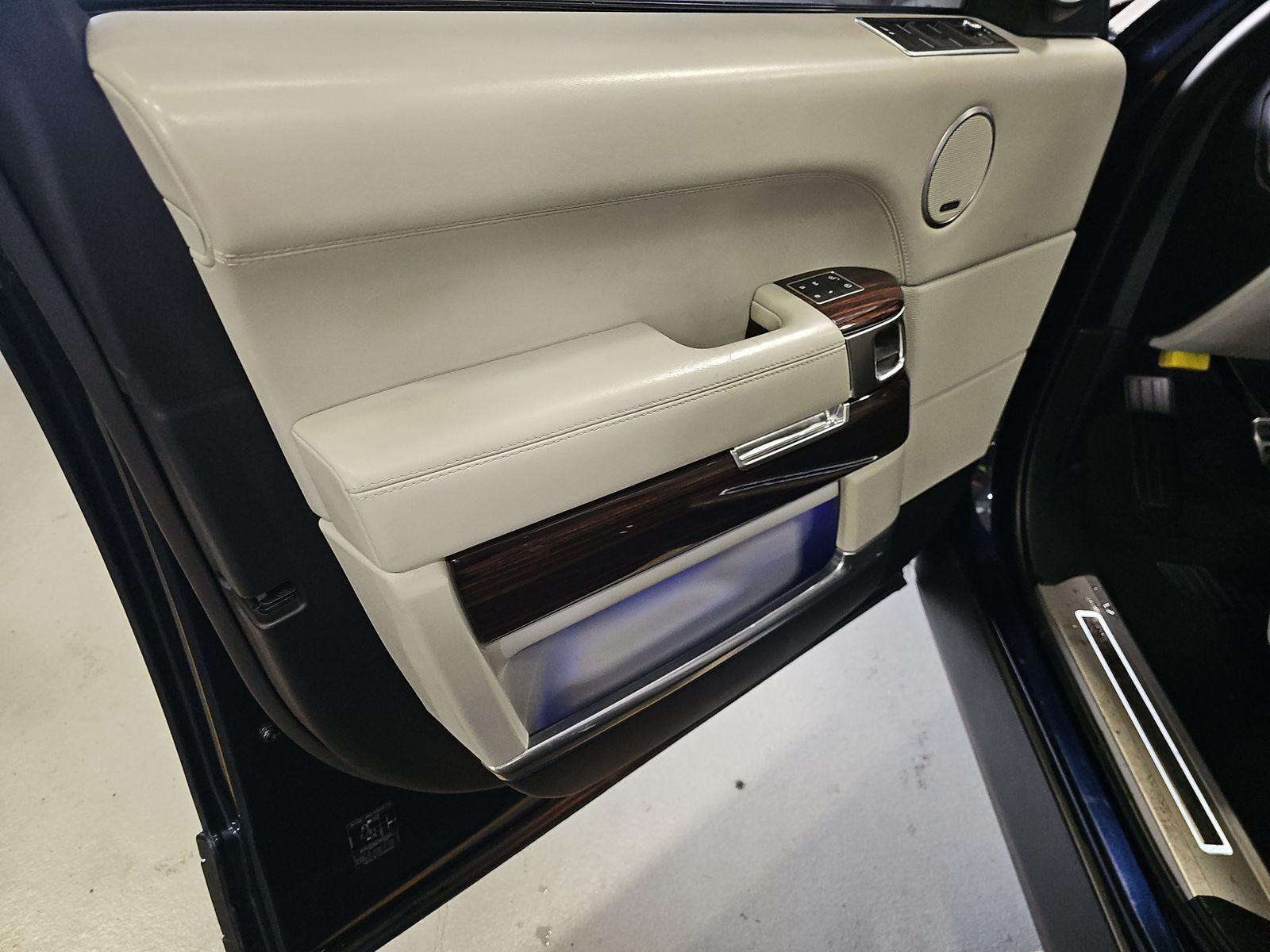LAND ROVER RANGE ROVER - 10