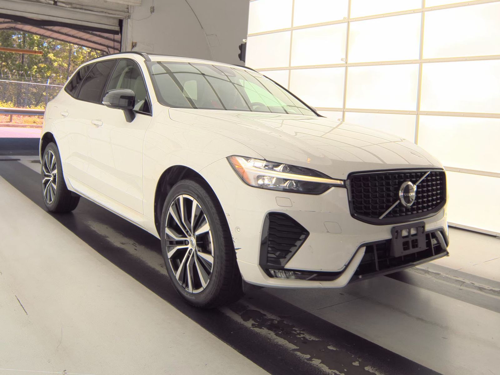 2023 Volvo XC60 B5 Plus AWD