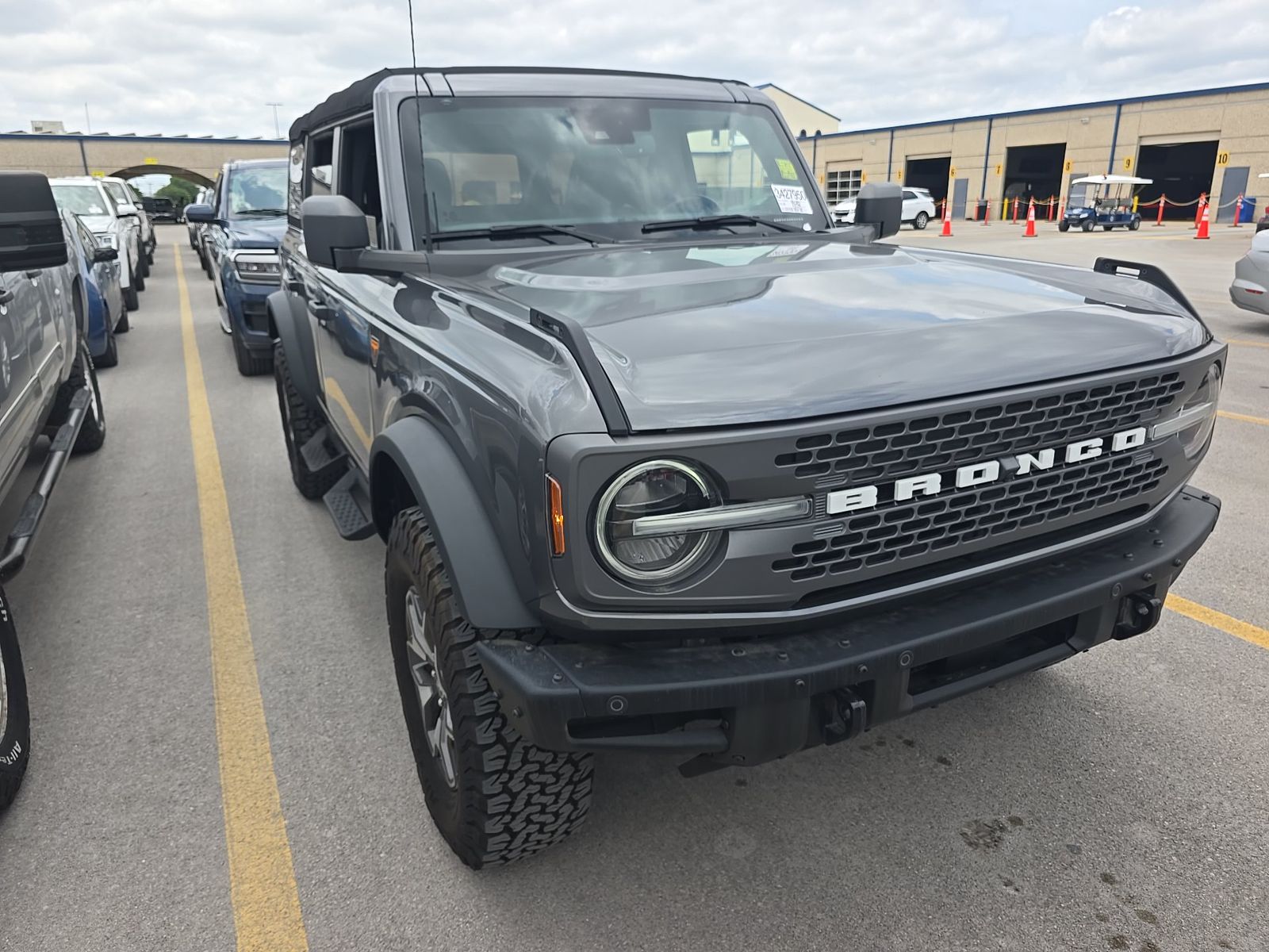 FORD BRONCO - 4