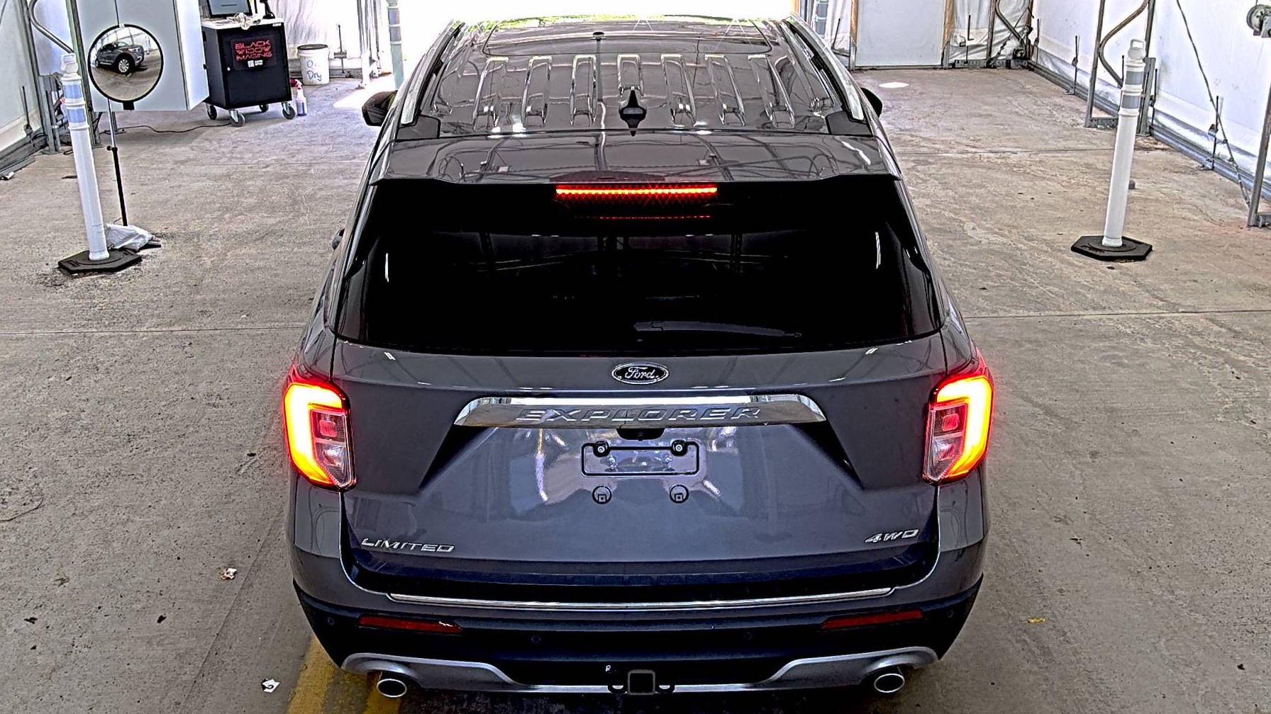 FORD EXPLORER - 6