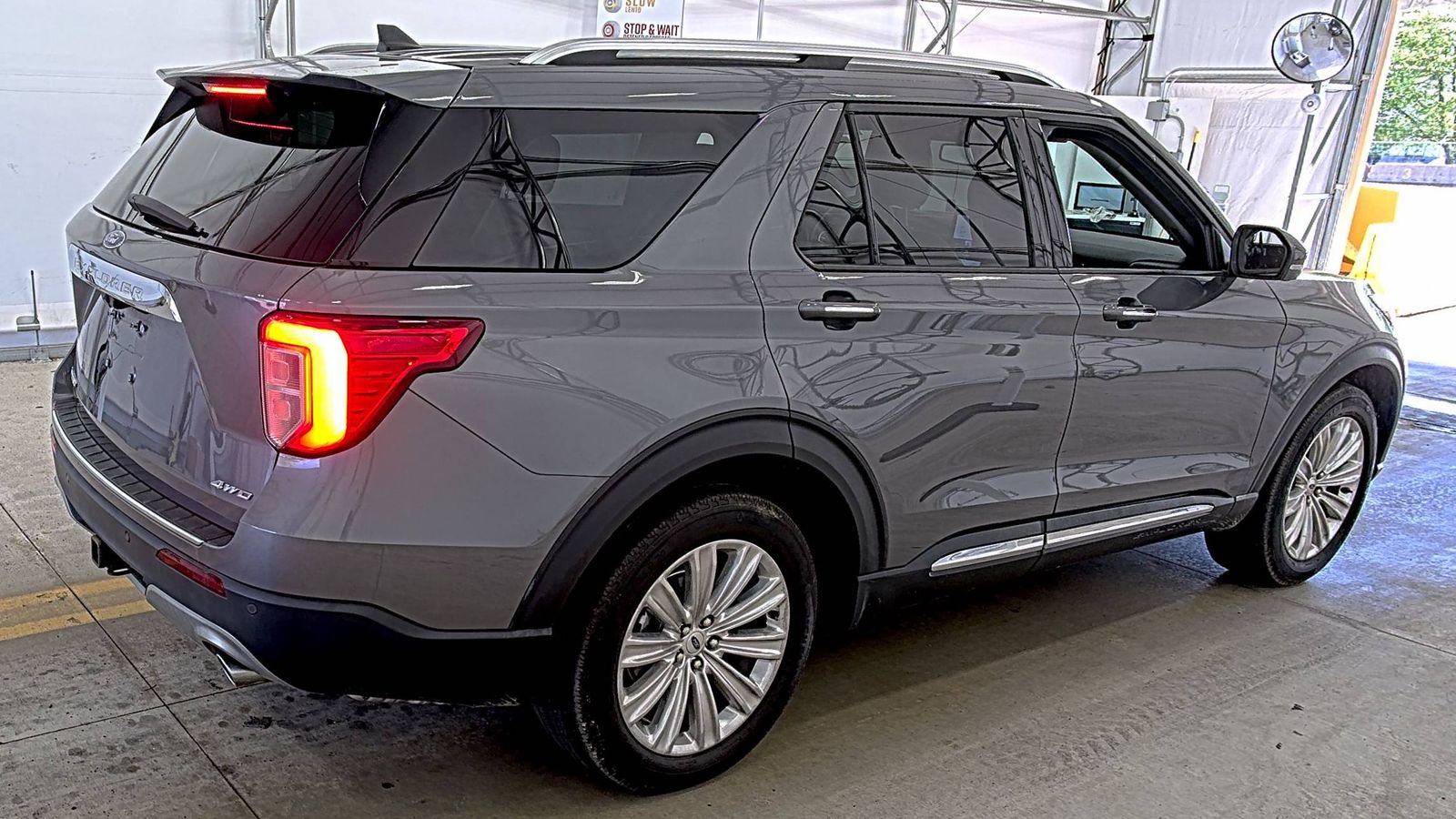 FORD EXPLORER - 5