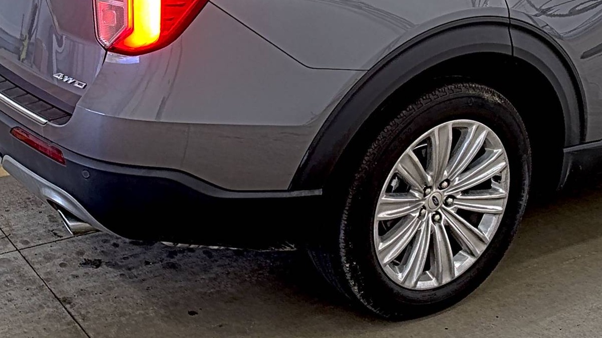FORD EXPLORER - 10