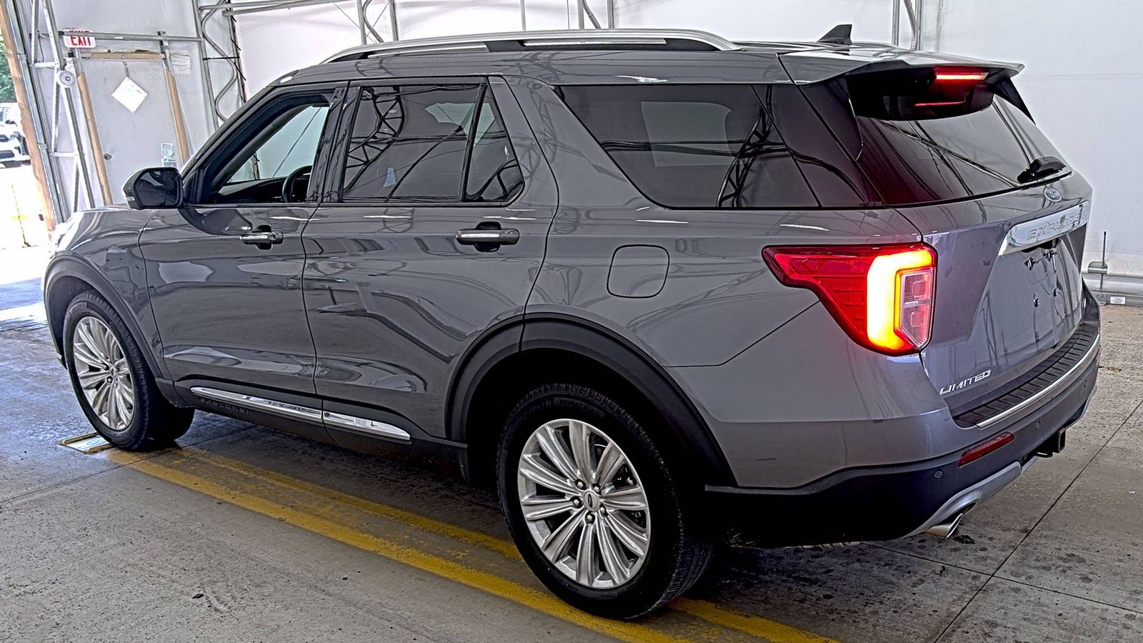FORD EXPLORER - 7