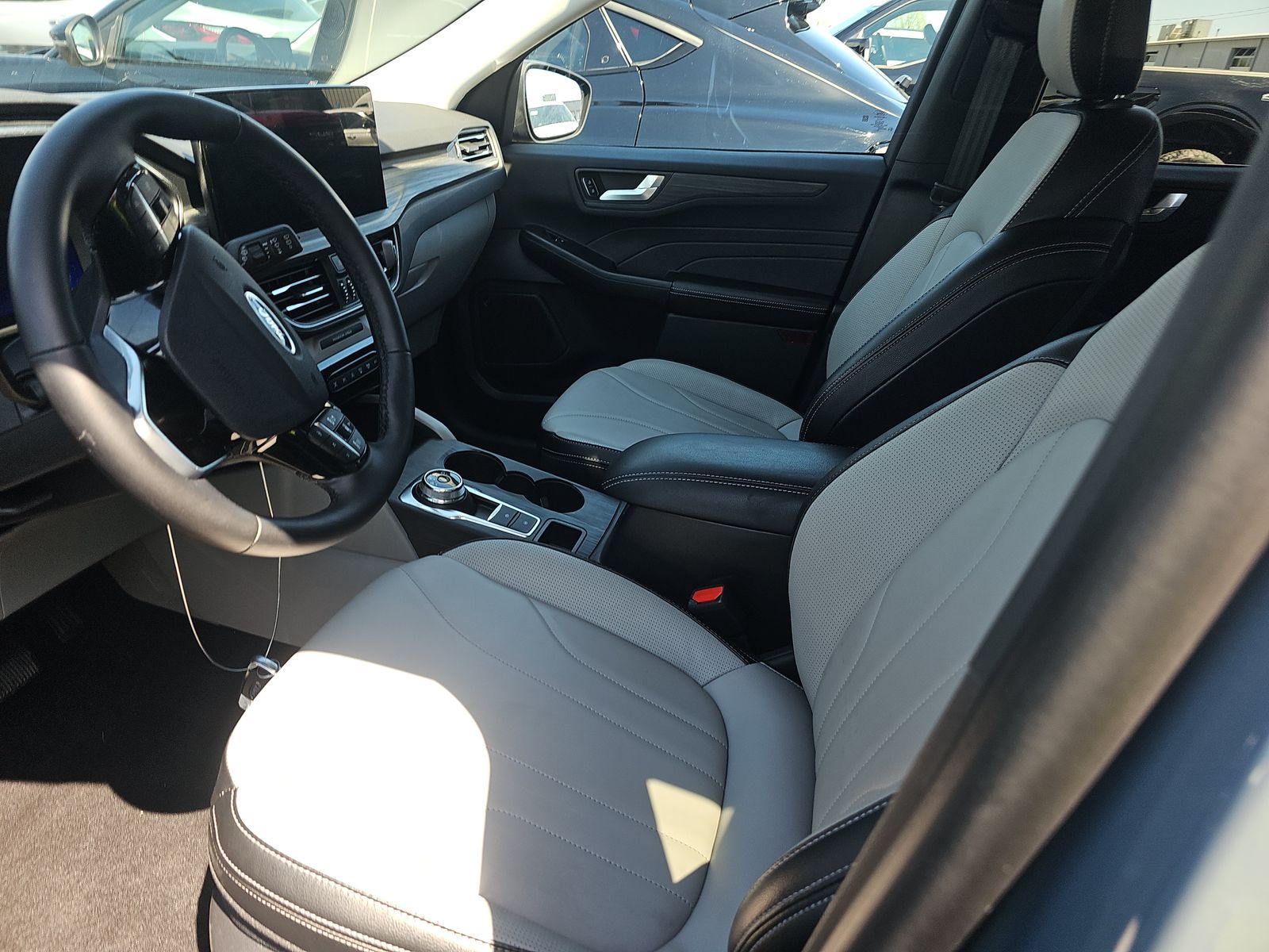 2025 Ford Escape Platinum AWD