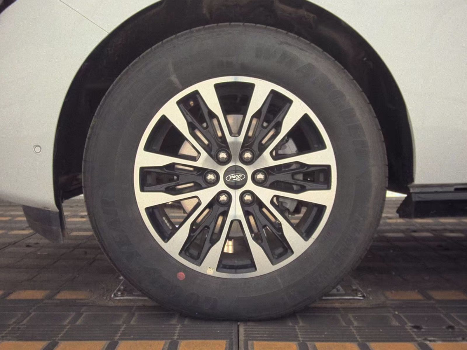 FORD EXPEDITION MAX - 10