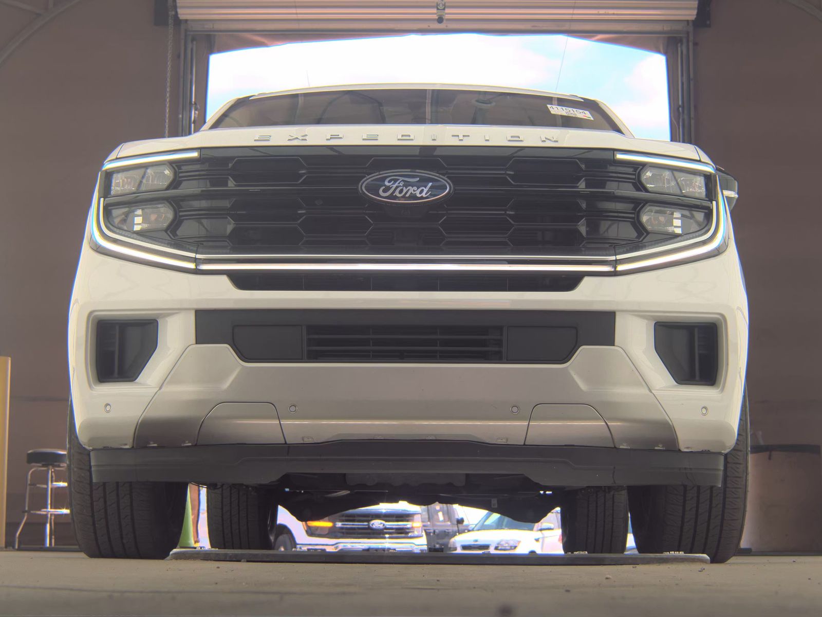 FORD EXPEDITION MAX - 4
