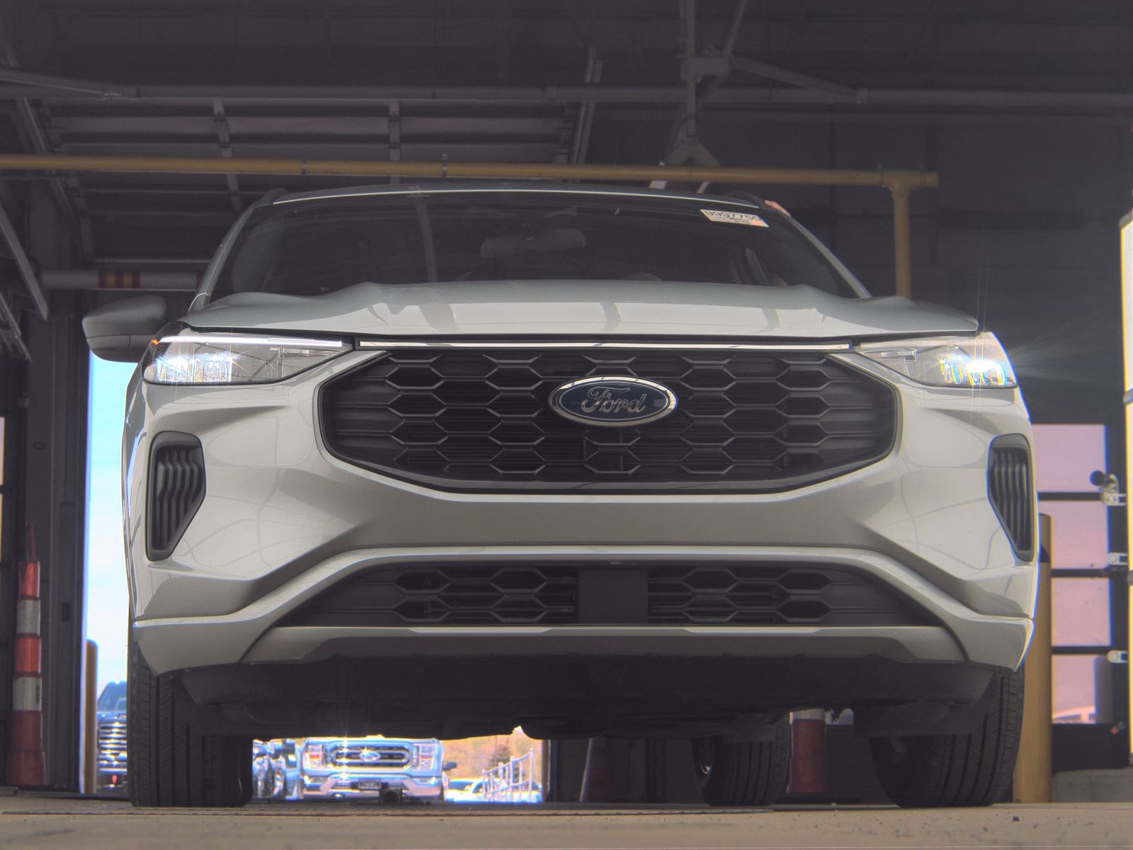 FORD ESCAPE - 4