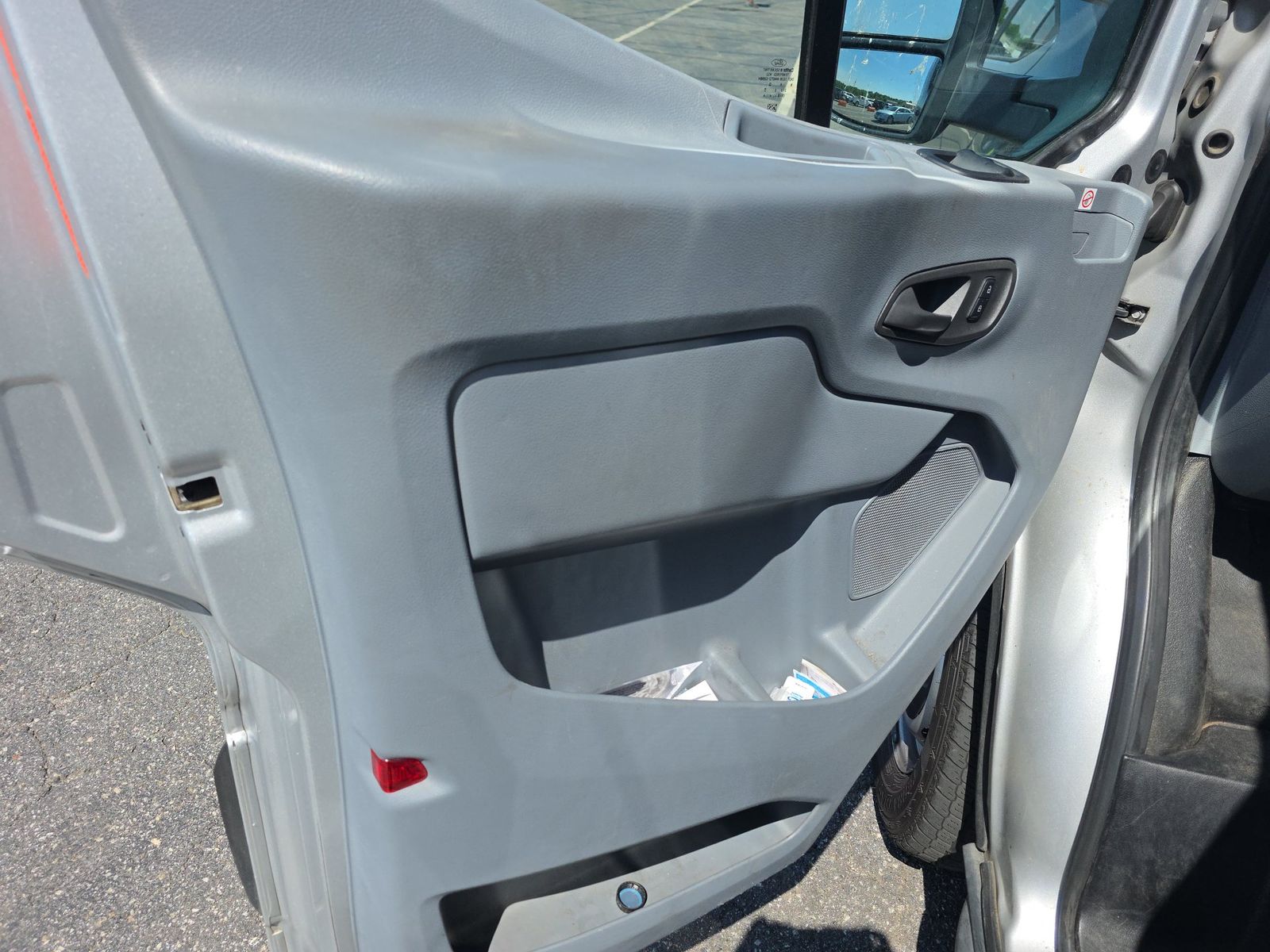 FORD TRANSIT 150 - 10