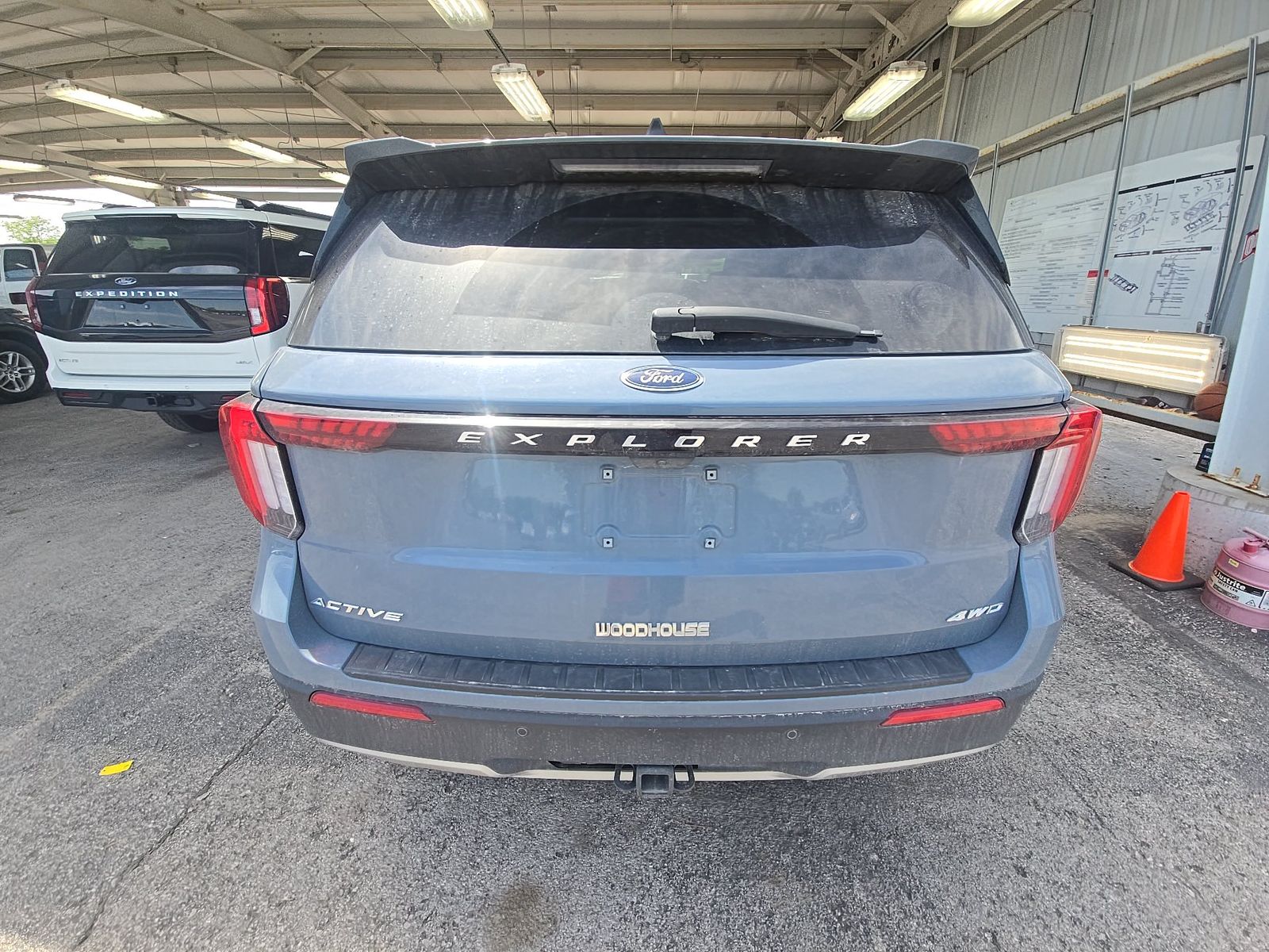 FORD EXPLORER - 6