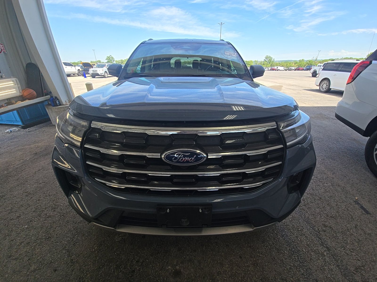 FORD EXPLORER - 3