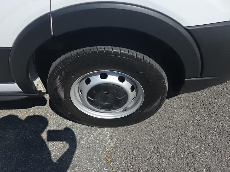 FORD TRANSIT 150 - 10