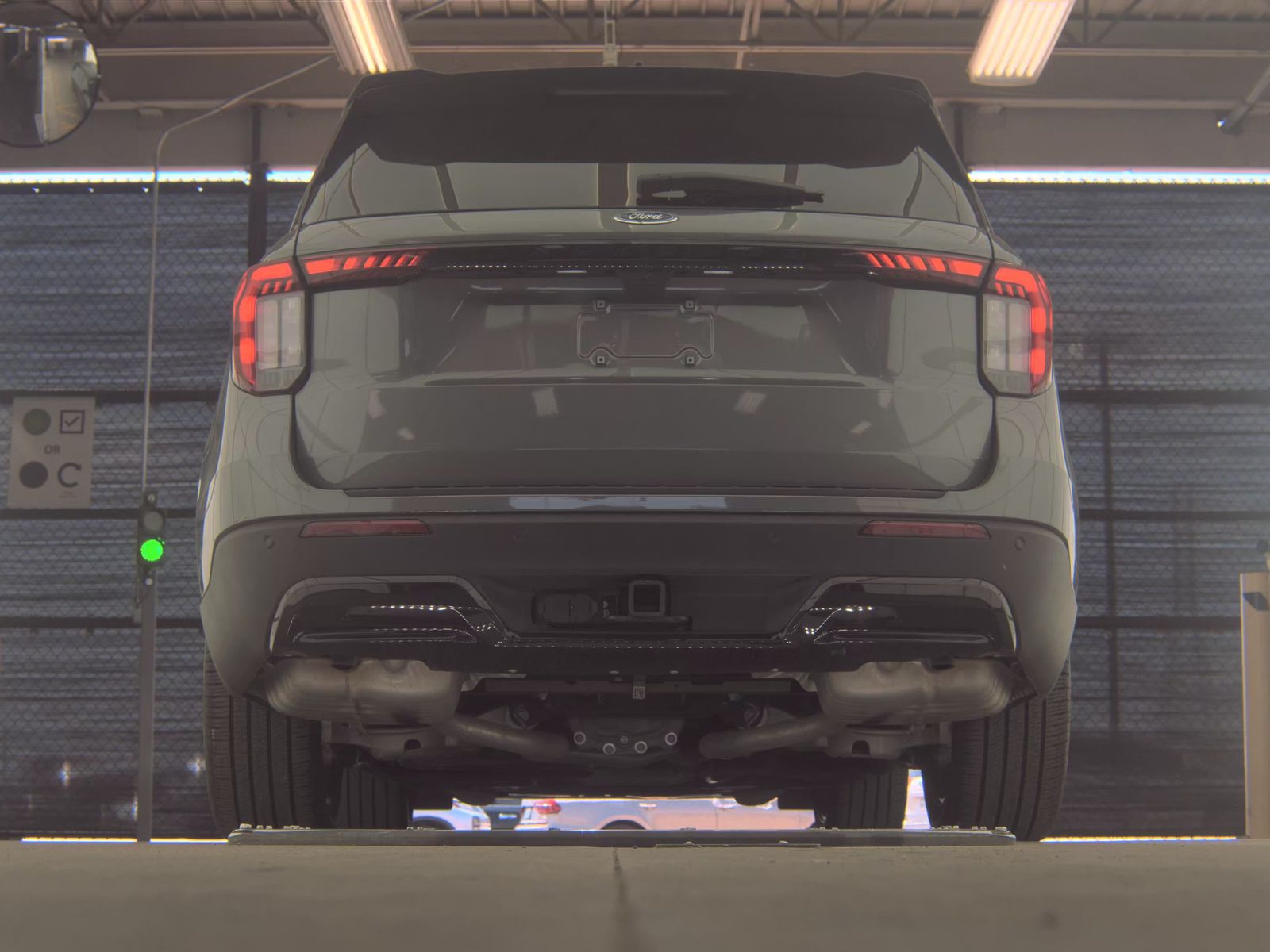 FORD EXPLORER - 8
