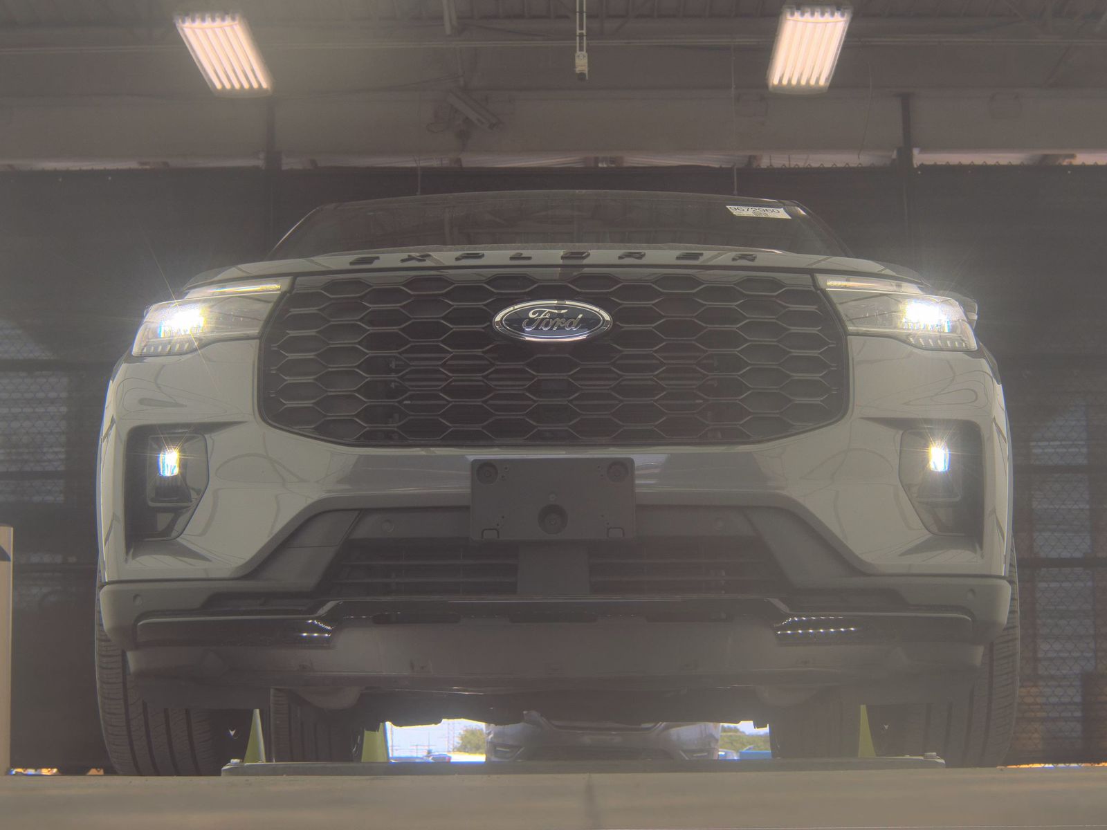 FORD EXPLORER - 4