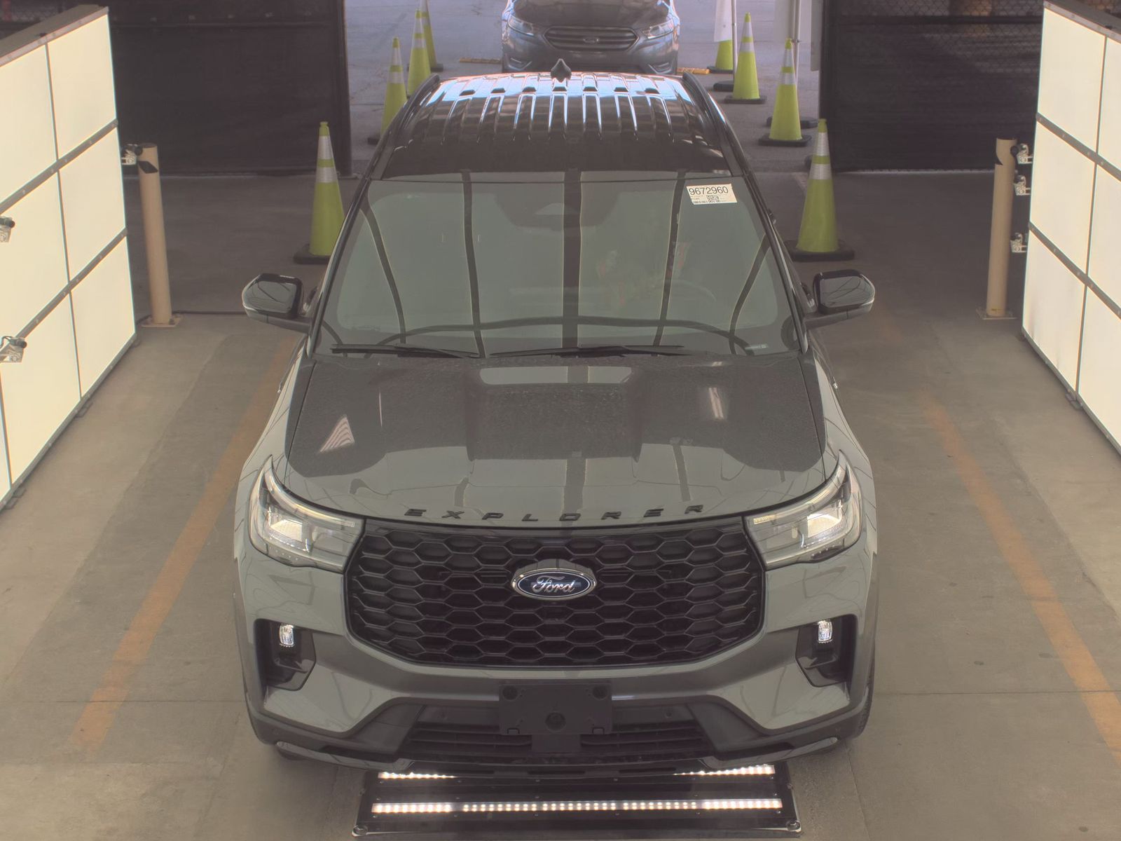 FORD EXPLORER - 3
